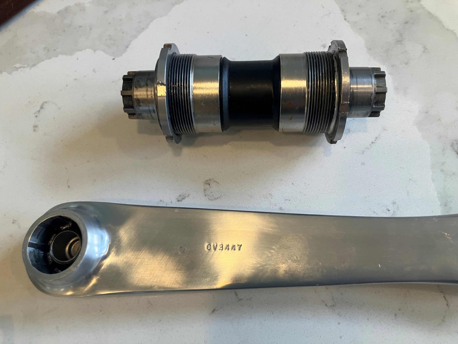 Shimano Dura Ace FC-7700 crankset 172.5mm with matched Dura Ace bottom bracket