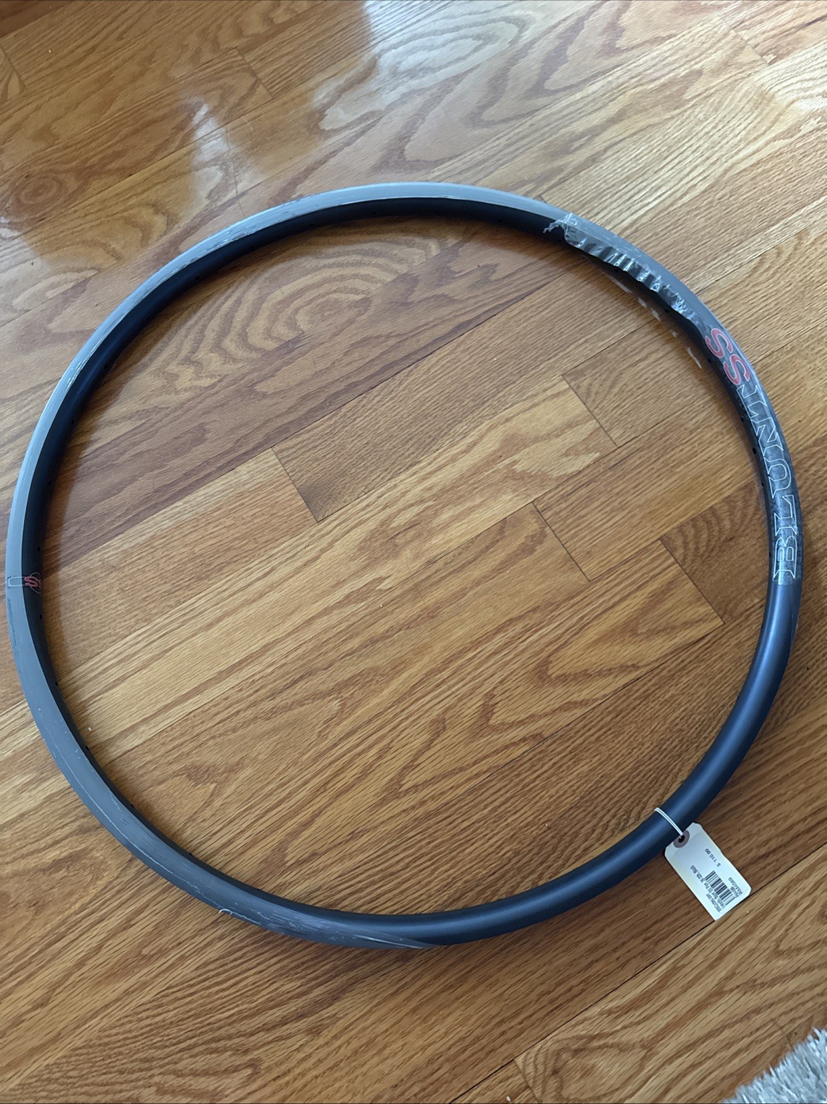 Velocity Blunt SS 29in 32h Black Rim Pair – New Condition