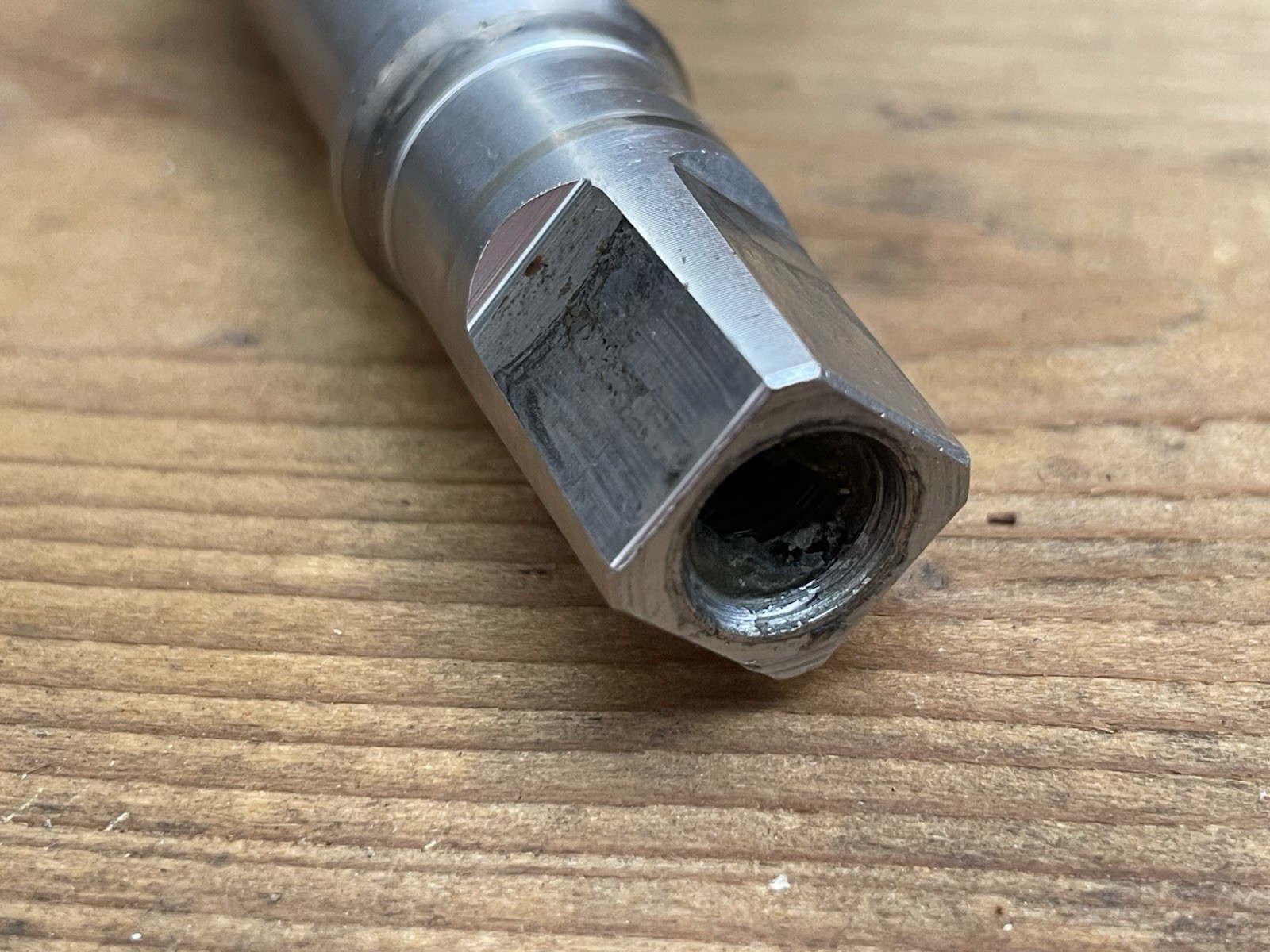 VINTAGE RITCHEY LOGIC PRO 123 SQUARE SPINDLE THREADS BEARINGS 1.37x24T