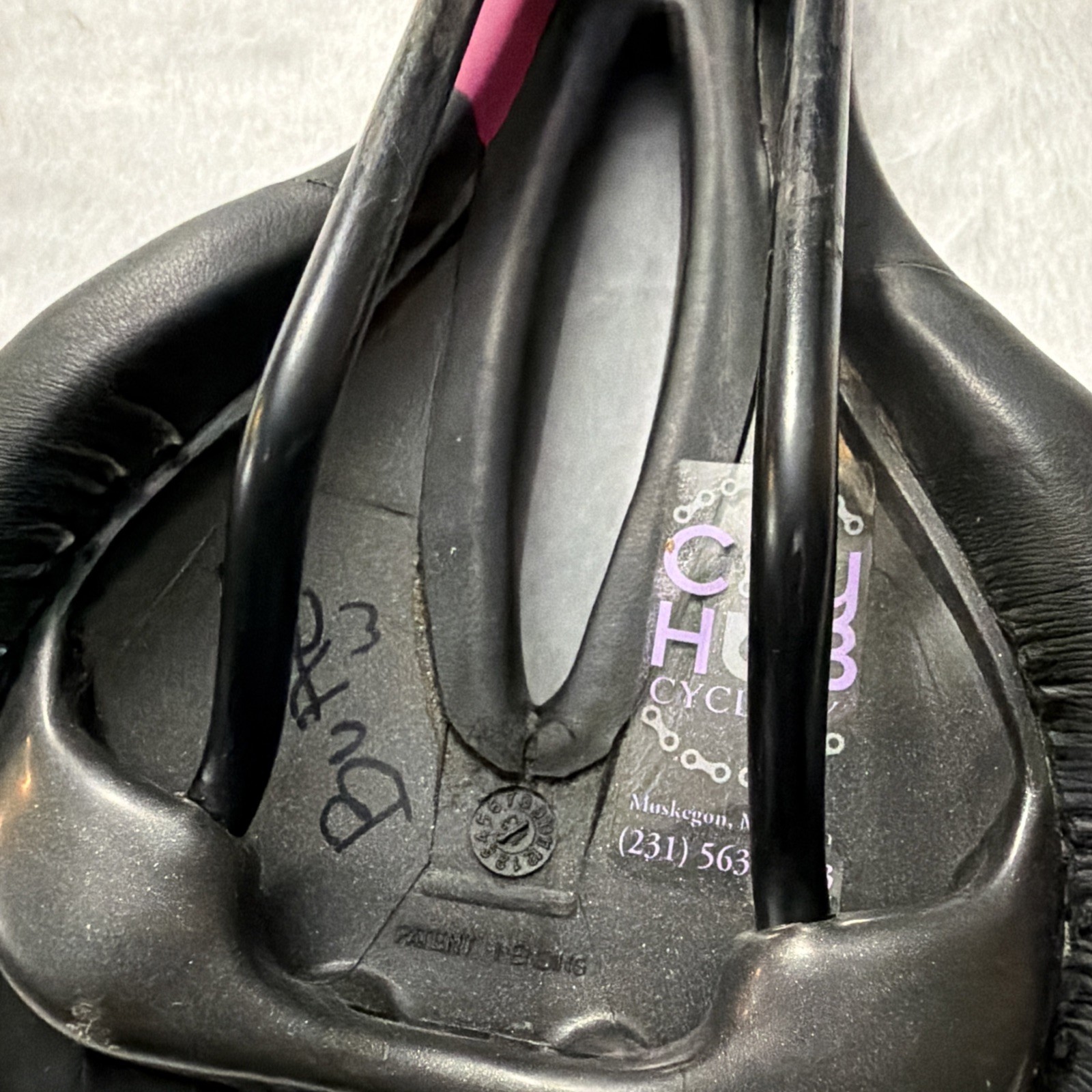 Terry Women’s Butterfly Cromoly “Demo” Gel Bike Saddle Seat, Center Cutaway