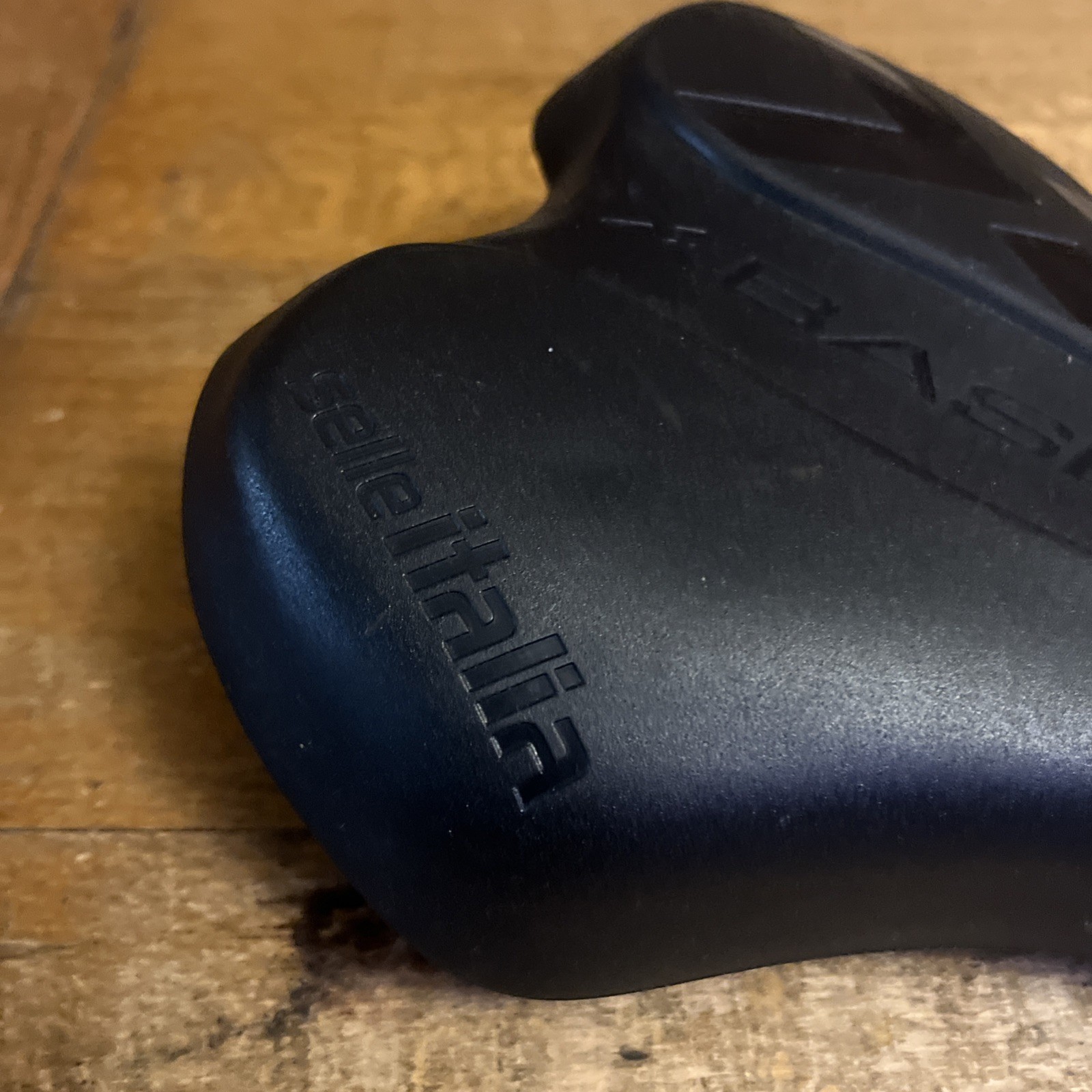 Vintage Selle Italia X-Base Boost Saddle 245 mm Long 152 Wide Road Women Saddle