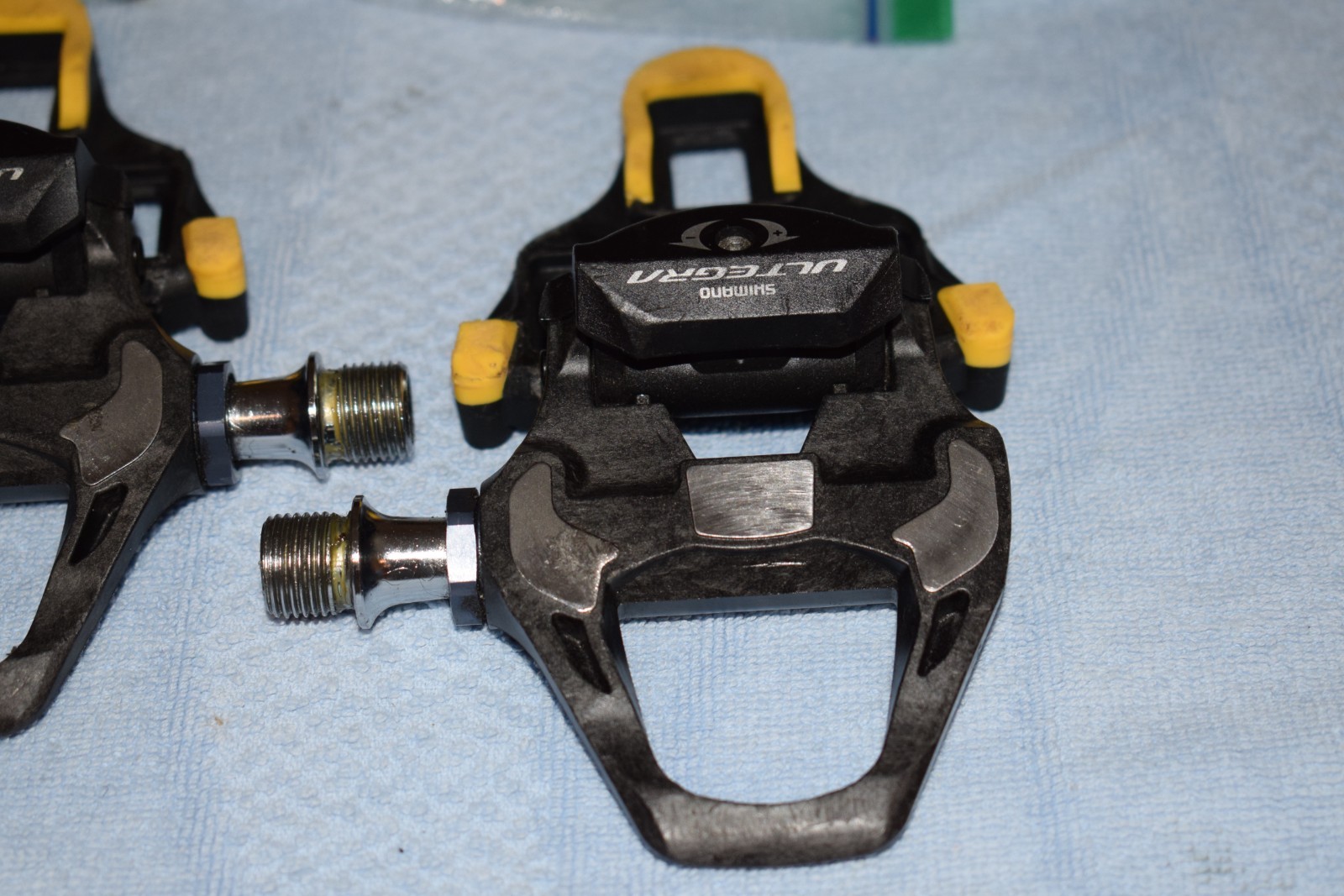 Shimano Ultegra PD-R8000 SPD Clipless Pedals with Cleats and Pedal Spacers
