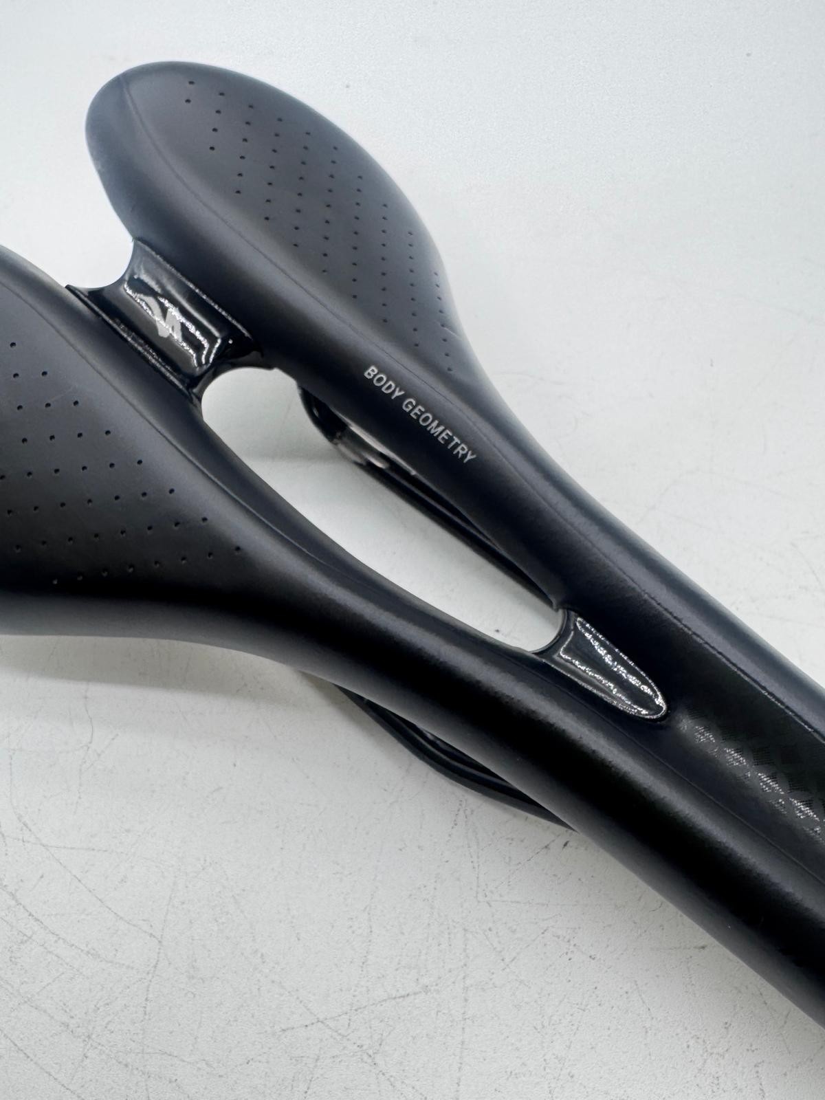 Specialized OURA Metal Rails 155mm Road Bike Saddle