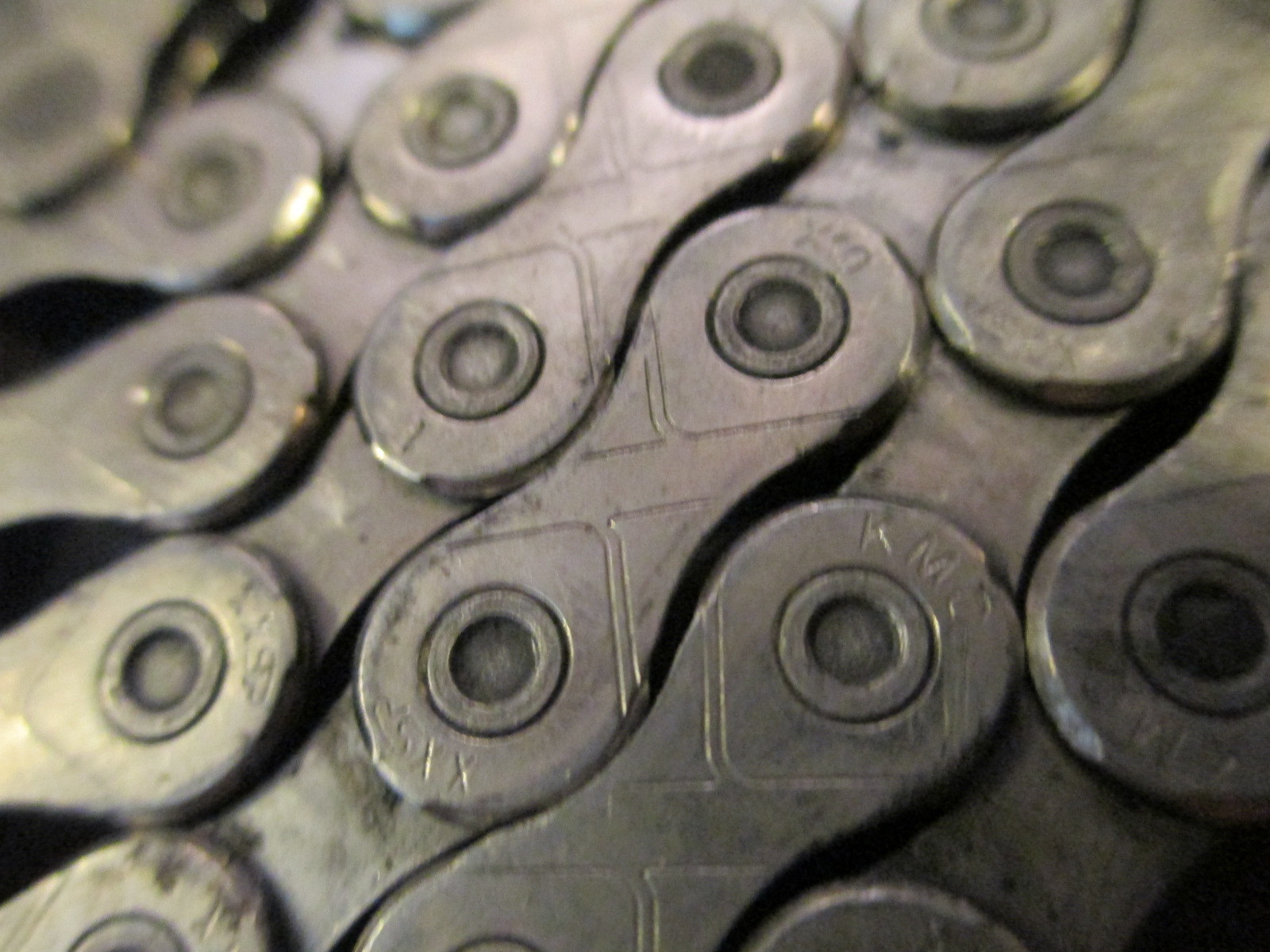 KMC X10 XXSP 10 SPEED CHAIN 106 LINKS WITH POWER LINK