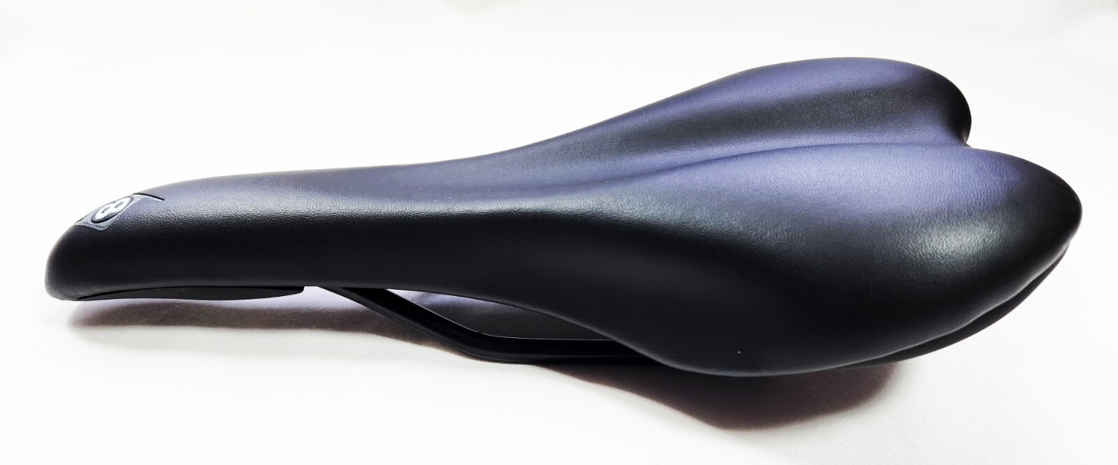 Origin8 Pro Uno Saddle Gel Foam 10.75 inch x 5 inch Black