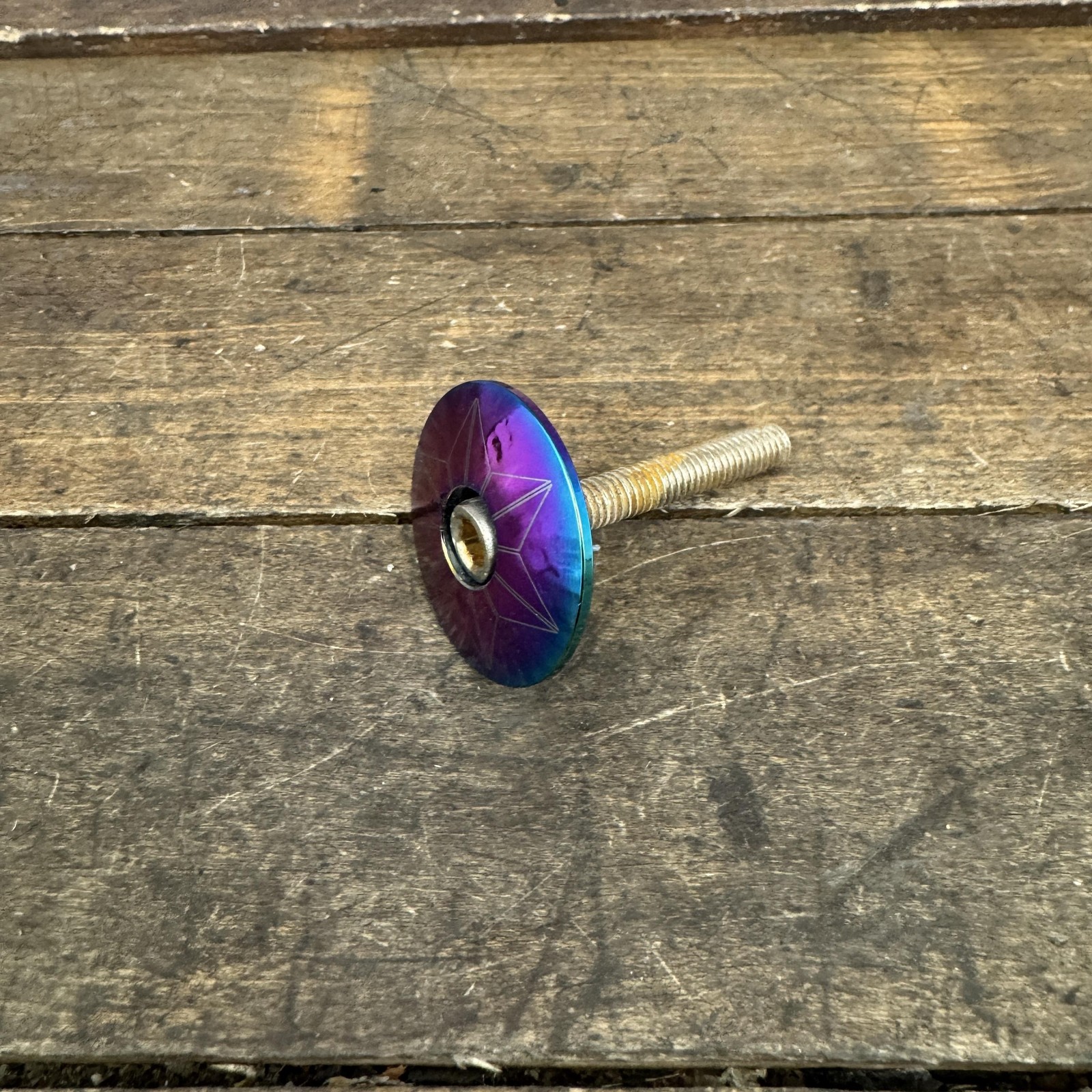 Anodized Oil Slick Headset Top Cap Bolt 28mm Star Design Threadless Stem 15g