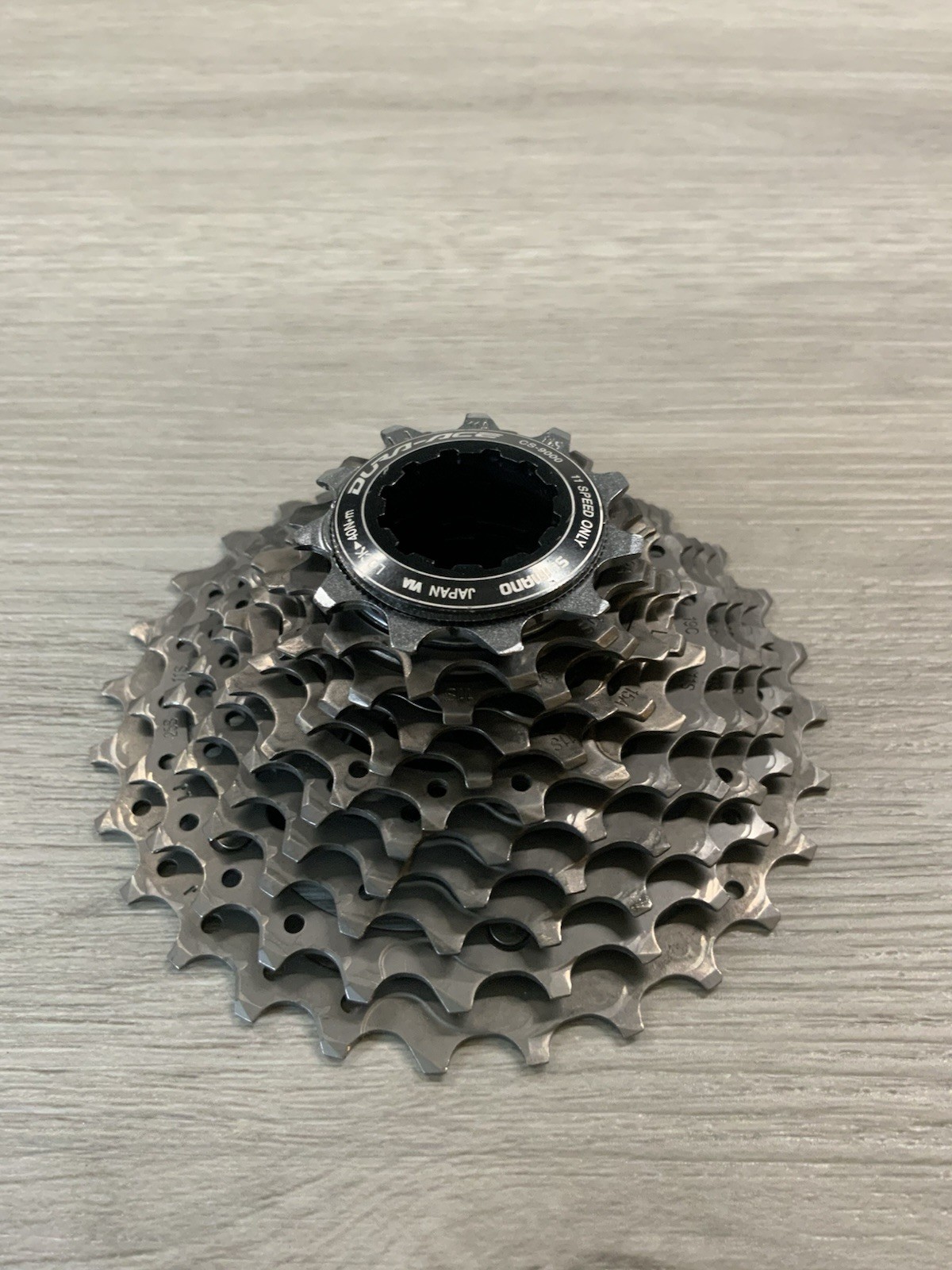 SHIMANO DURA ACE 11 SPEED CASSETTE 11-28 T00TH 205 GRAMS R9000
