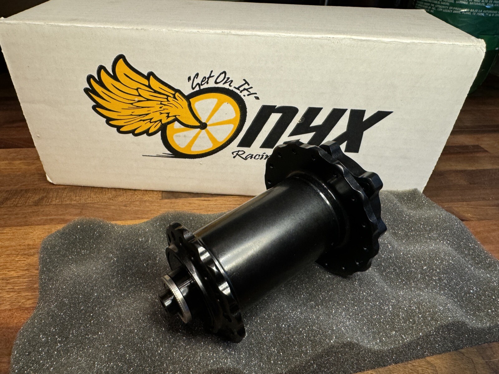 Onyx Vesper Front Hub