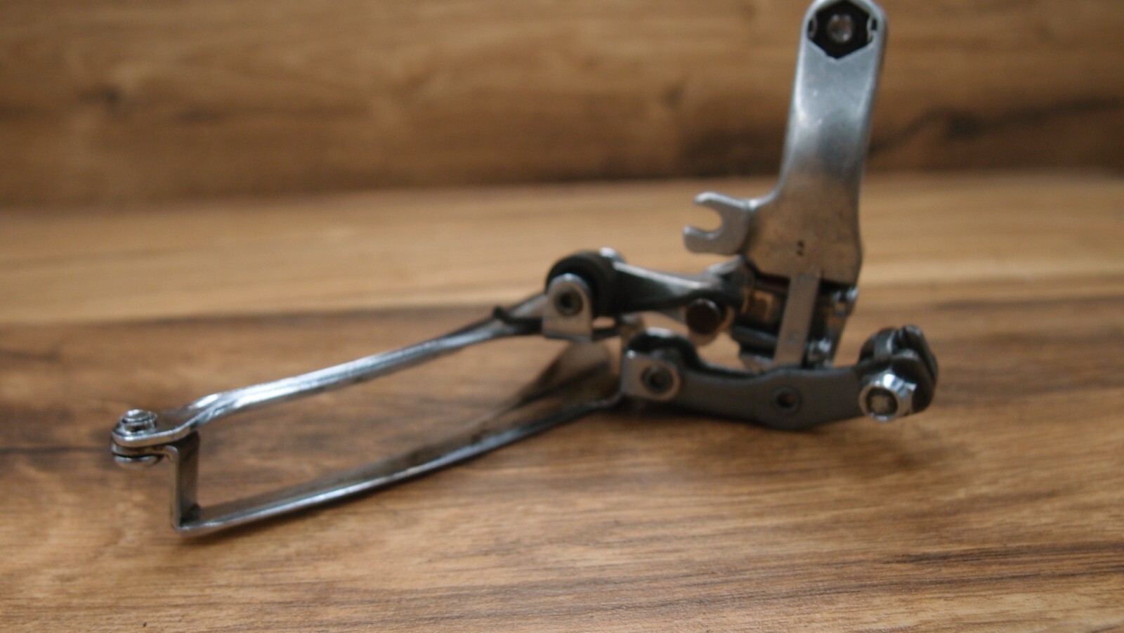 1980s front derailleur Suntour 28.6 mm bottom pull VIA Japan Maeda Ind