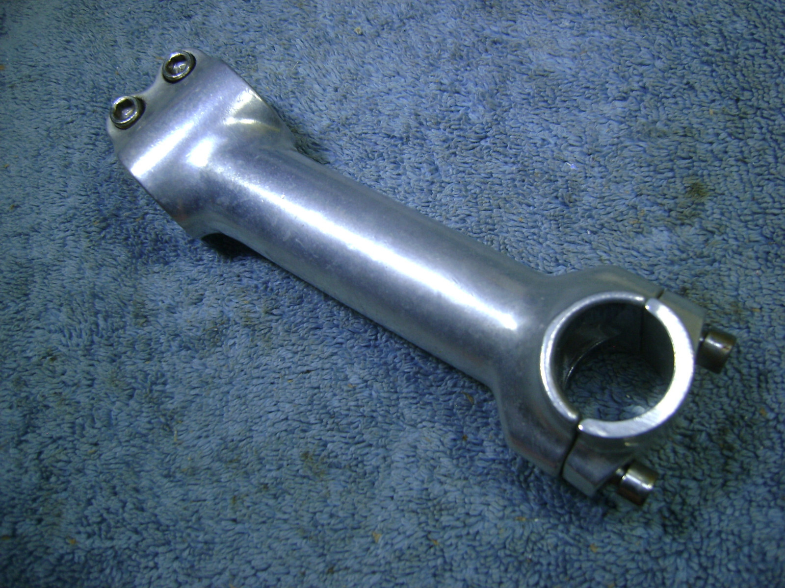 used 125mm bicycle handlebar stem to fit 28.6m.m. steerer 25.4mm bar