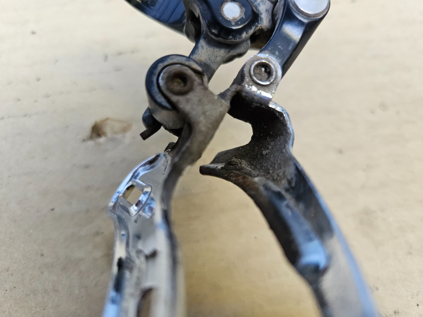Shimano Deore LX Front Triple Derailleur 31.8mm Clamp Bottom Pull FD-M565 Japan