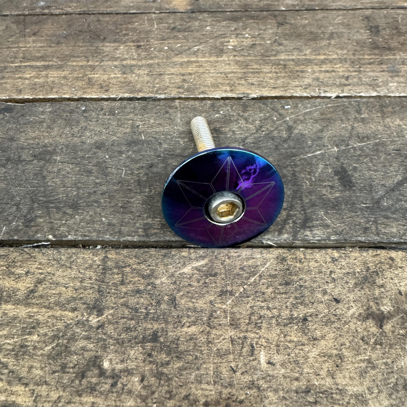 Anodized Oil Slick Headset Top Cap Bolt 28mm Star Design Threadless Stem 15g