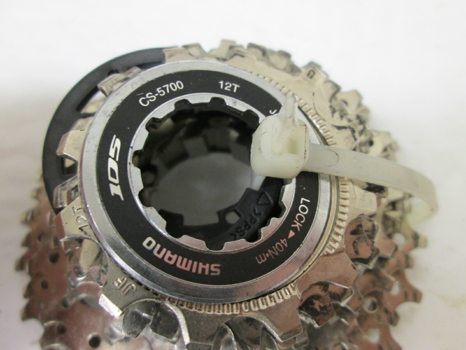 Shimano 105 CS-5700 10 speed 11-25t Road Bike Cassette