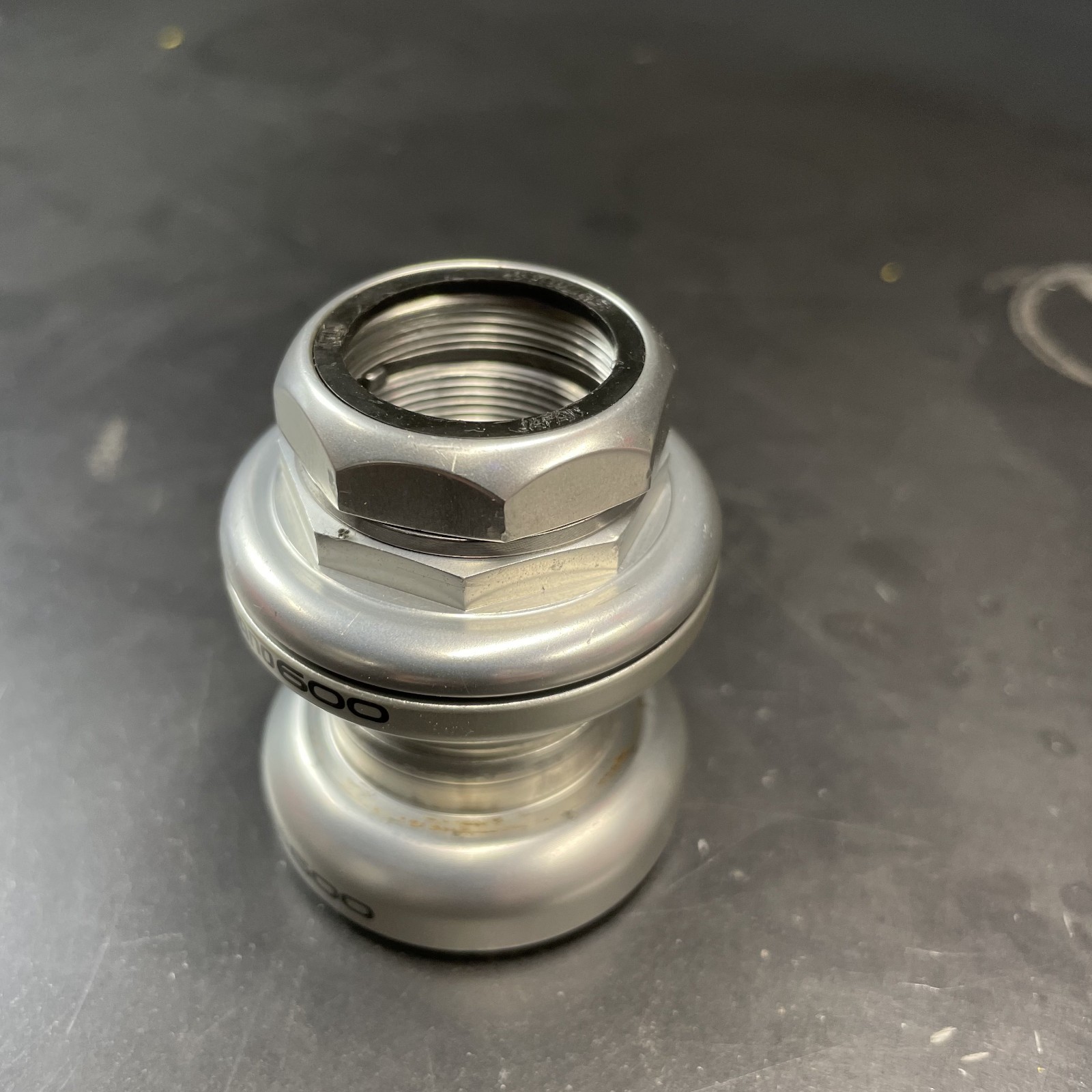 Shimano 600 6500 1″ Threaded Headset – BC – Used