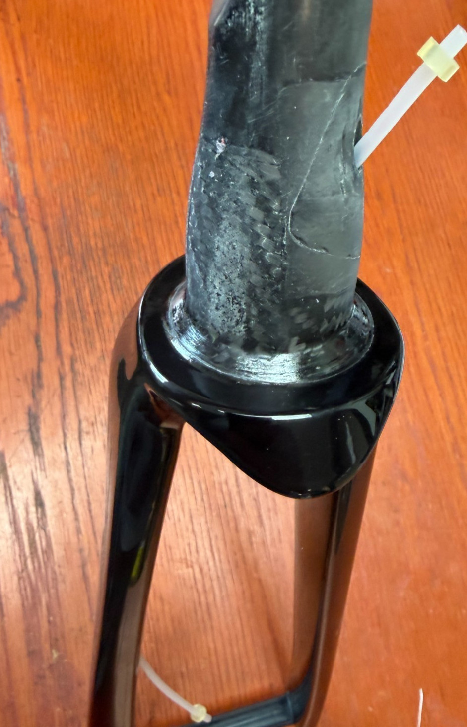 Fuji Transonic Carbon Fork 700c Disc «D» Shaped Steerer-Tapered x 310mm TA FKC1