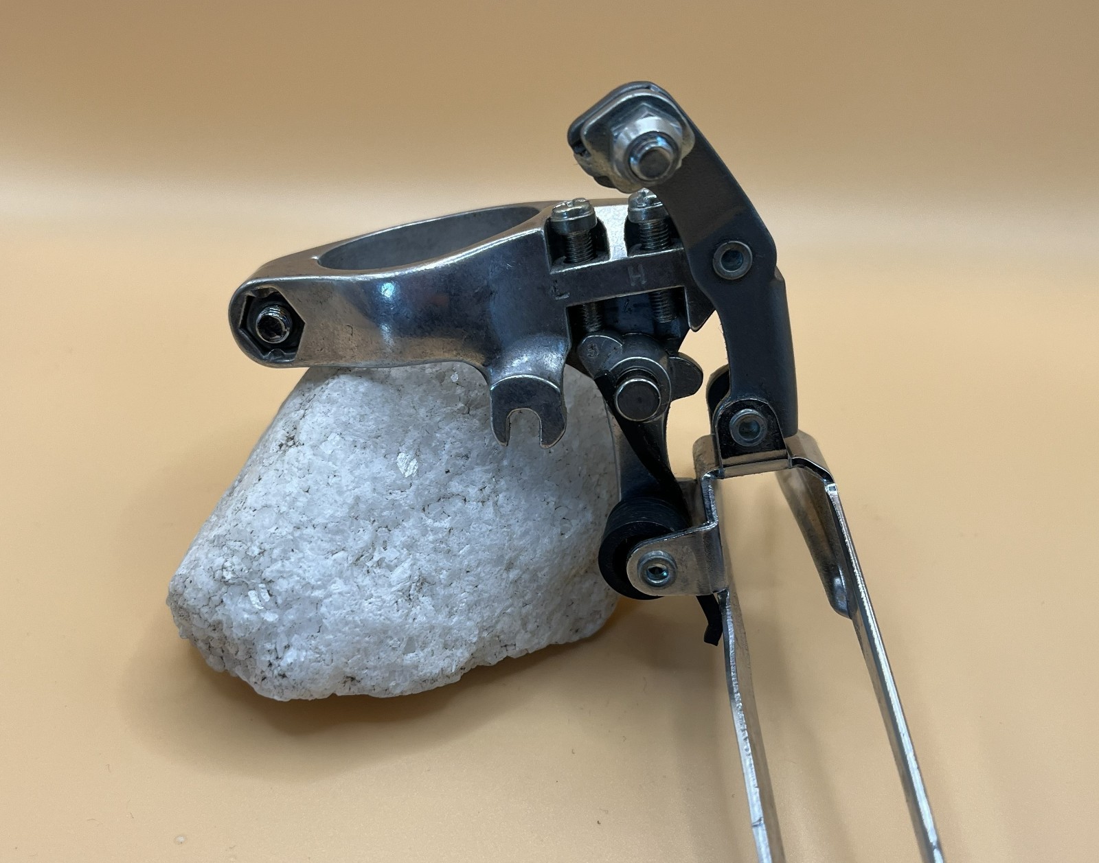 NOS Vintage Suntour Lite – Front Derailleur – 31.8 Clamp – Silver