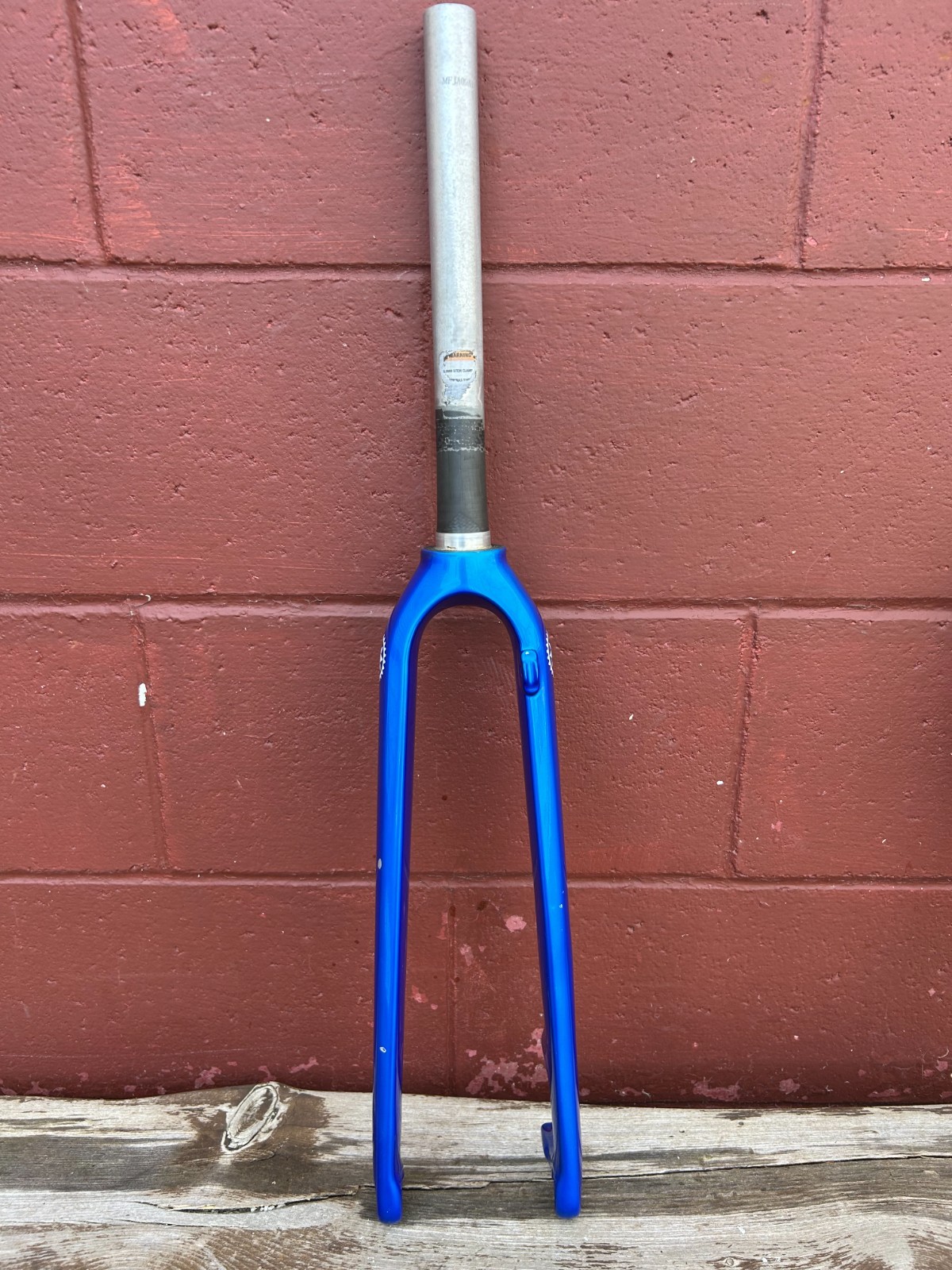 Salsa Cycles 700c 1 1/8 to 1 1/4 Tapered Thru Axle Disc Brake Blue Carbon Fork