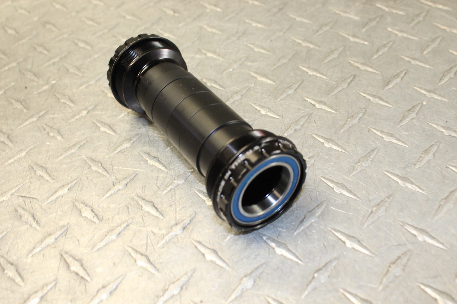 T47 Outboard ABEC-3 Threaded Cups T47 68-100mm 28.99mm T47-OUT-29MM