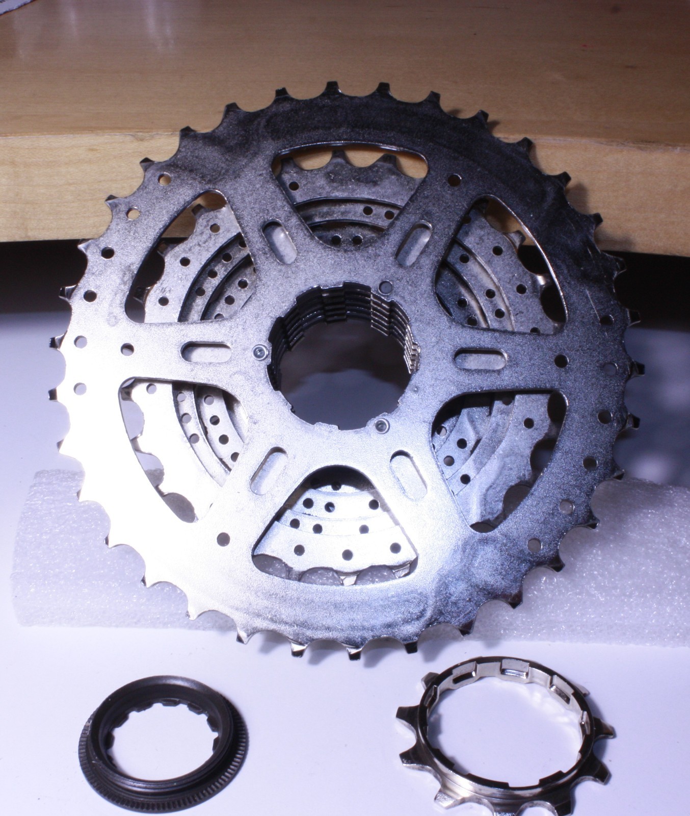SHIMANO HG MEGARANGE 34T/11T 8-sp cassette (CS-HG41-8ao0)