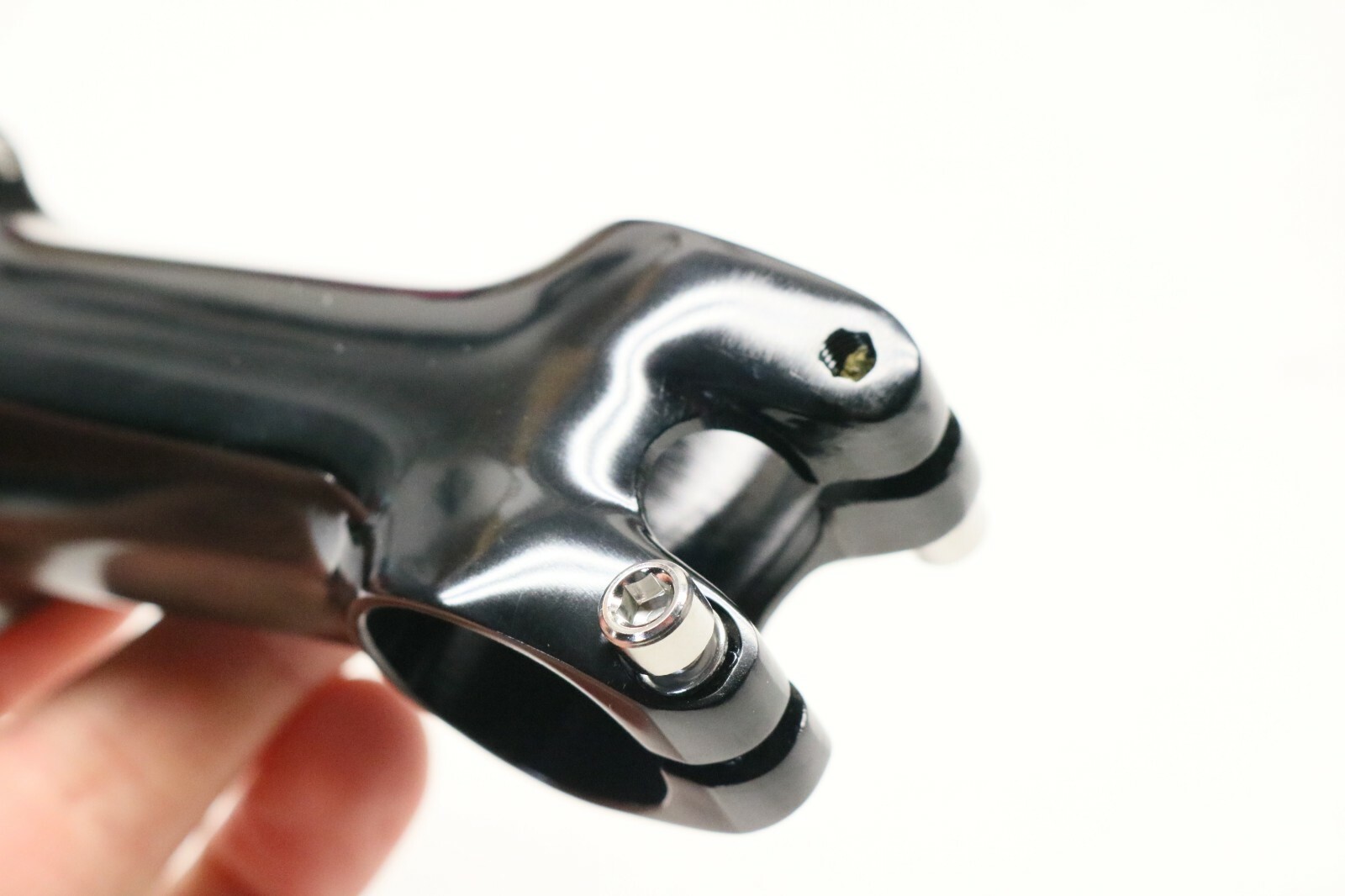 Budnitz Bikes Alloy Gloss Black 110mm 31.8mm 6 Deg 135 Gram Bike Stem 1 1/8″
