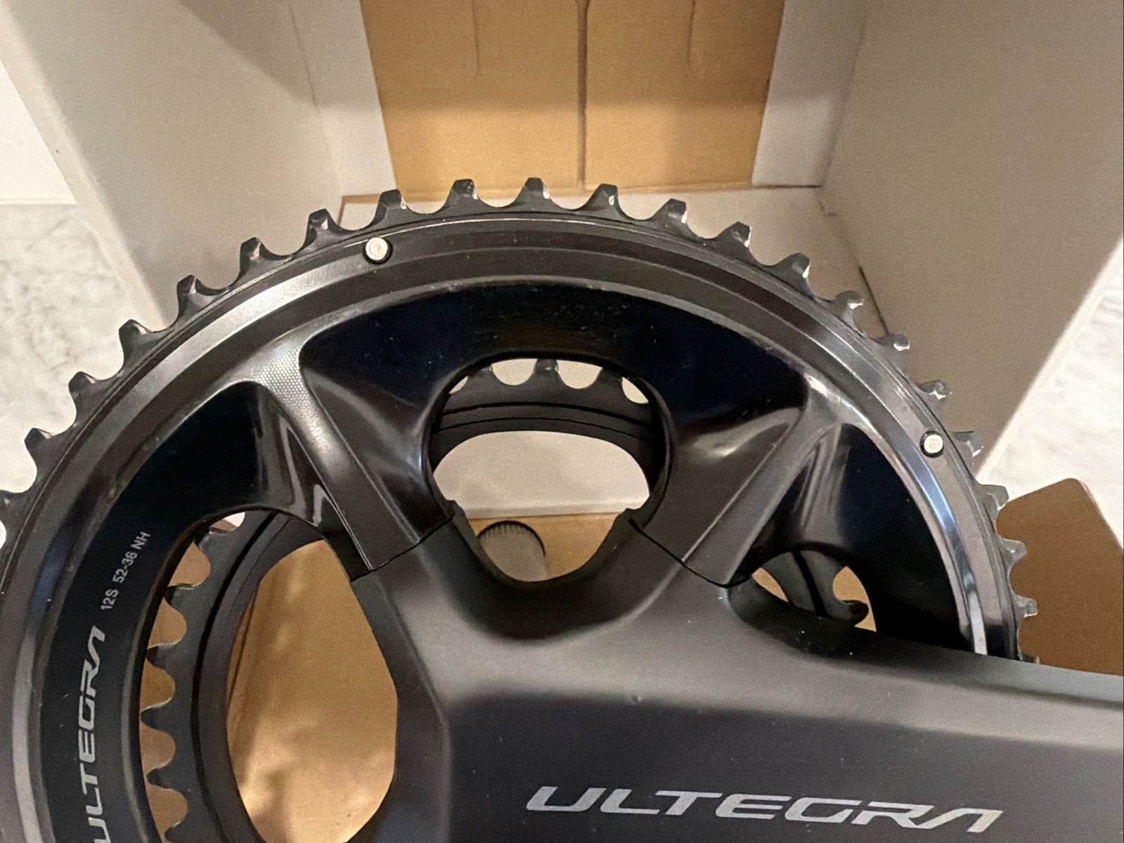 Shimano Ultegra FC-R8100 Crankset 12 Speed 172.5 mm length