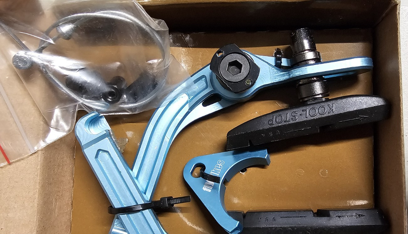 NOS RARE CNC Flybikes BMX Rear Blue w/Blk Kool StoPads BR4546