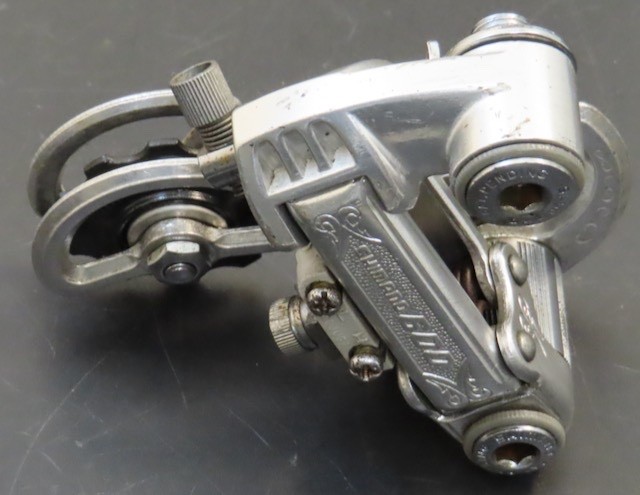 Vintage Shimano 600 Arabesque short cage rear derailleur Japan