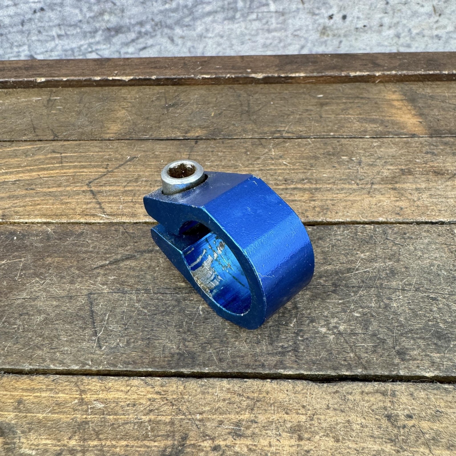 Old Schoo BMX Seatpost Clamp 28.6mm Blue Alloy Bolt-Only BMX Bike Part