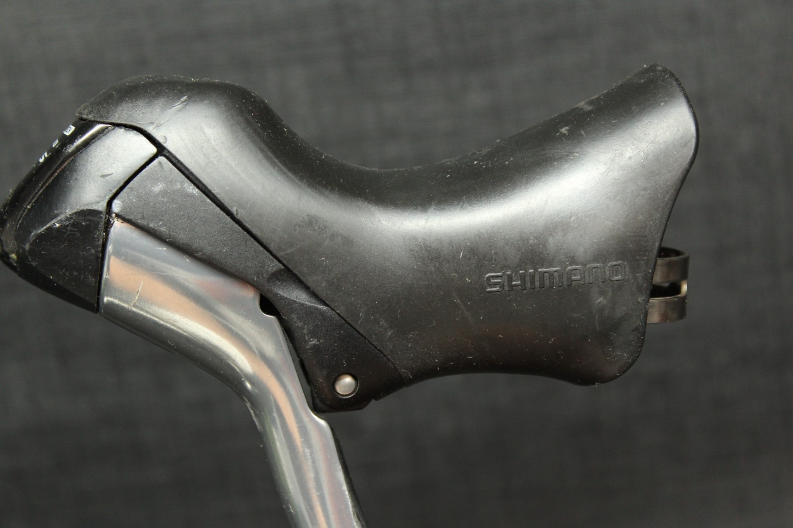Vintage SHIMANO 105 ST-5600 , 2/3 x 10 speed Road bike Shifters, brake levers.