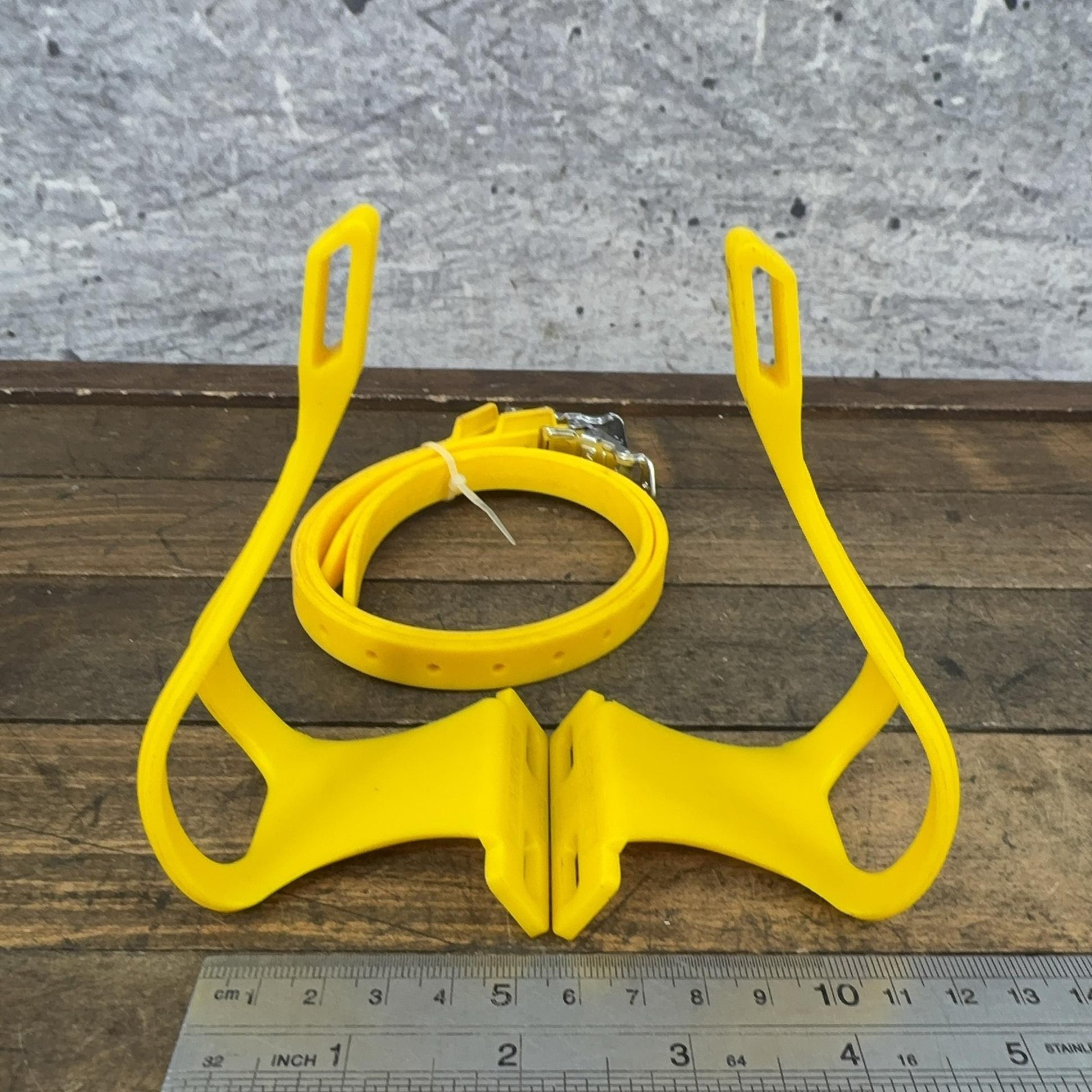 Vintage CatEye Toe Clips Straps Yellow NOS Pair Road Bike 80s Japan Plastic