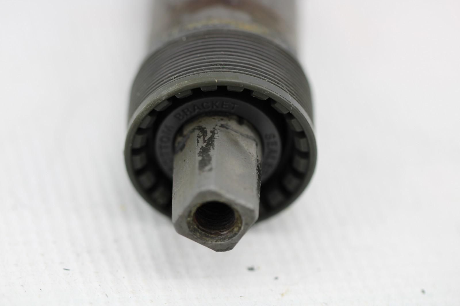 SHIMANO BOTTOM BRACKET Vintage 73mm 114mm 350g Square Taper BB-LP26