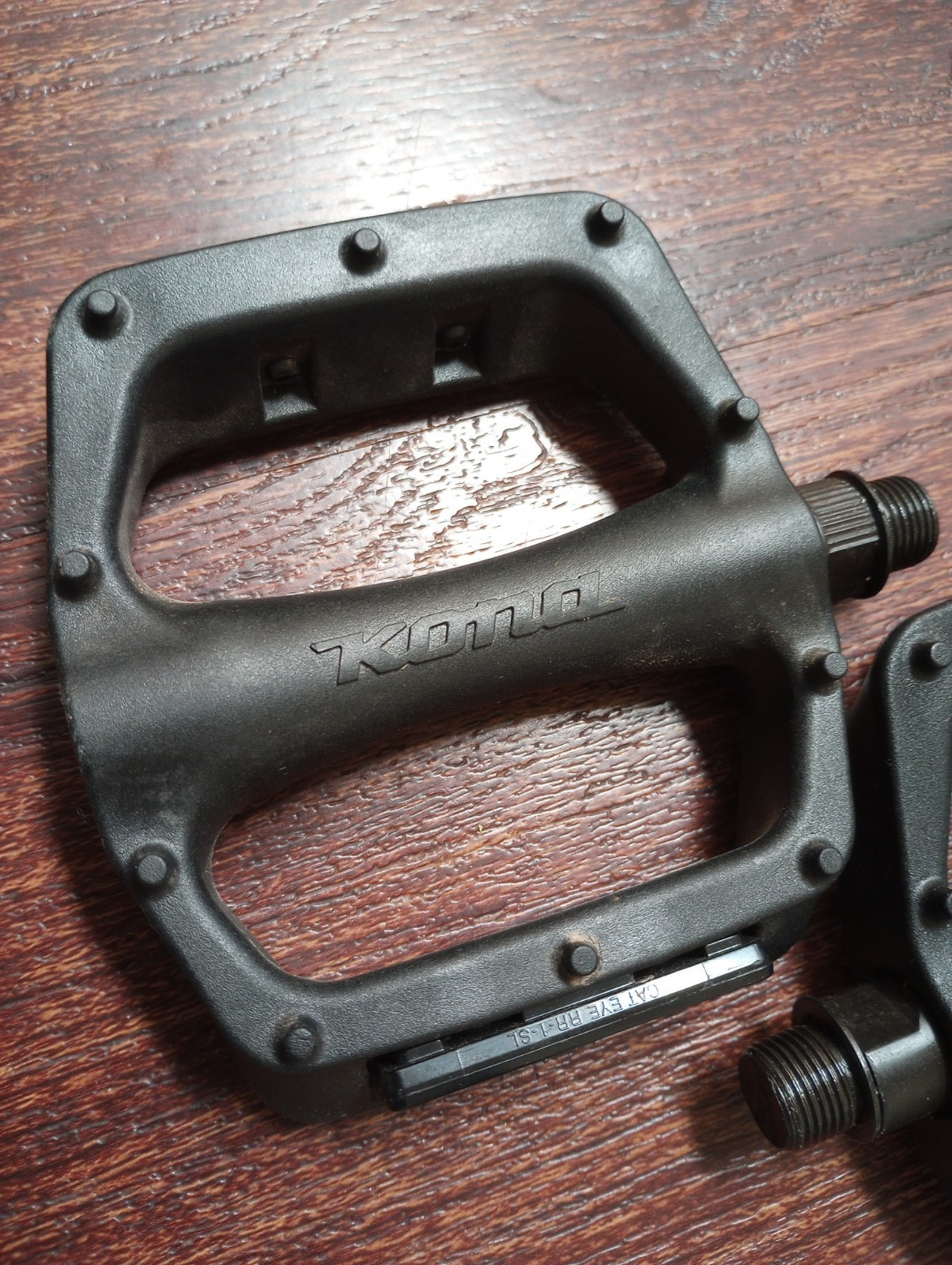 2019 Kona Lanai JS2 Mountain Bike Pedals Black Hard Composite Lightweight