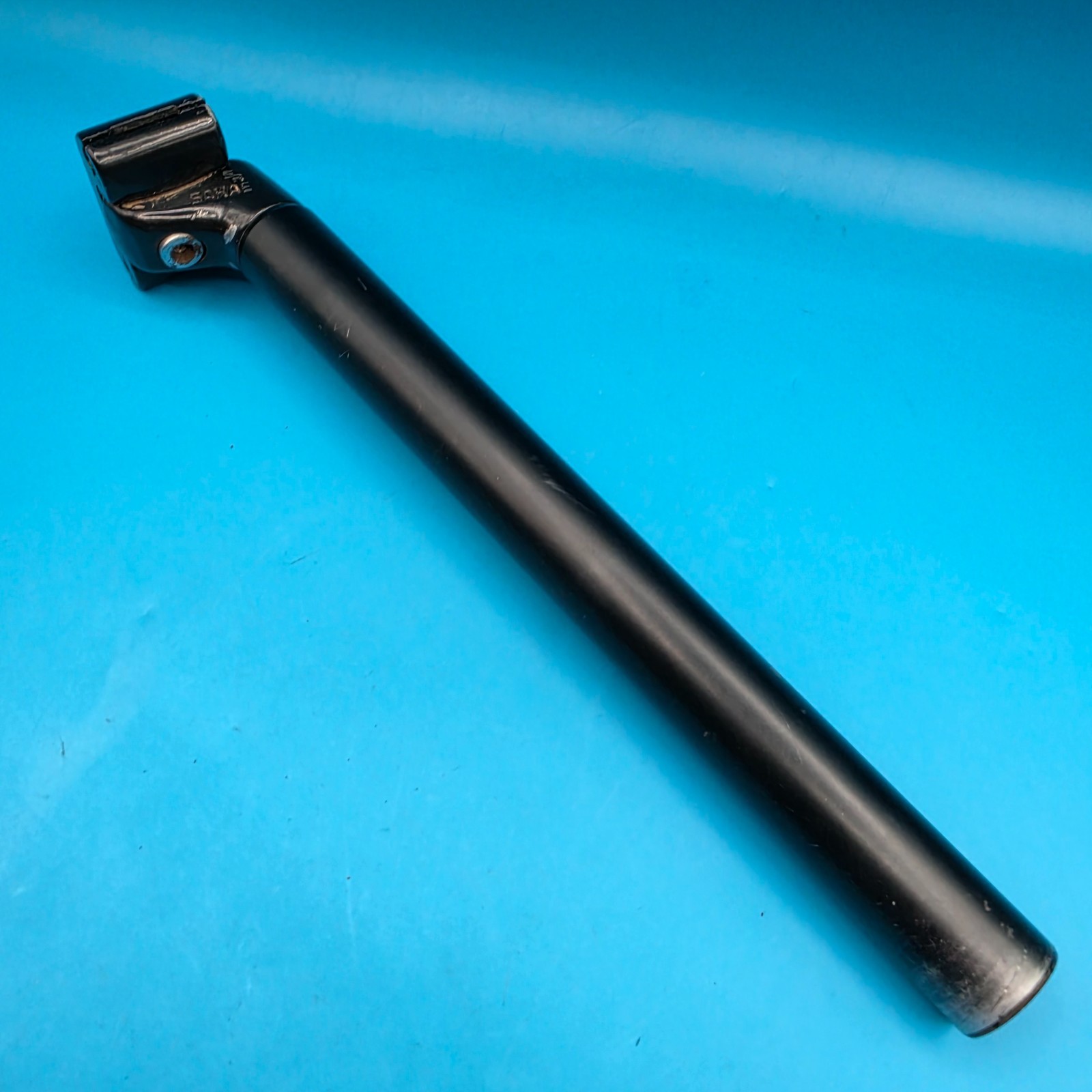 Vintage SR Sakae Bicycle Seatpost 28.6mm Diameter 310mm Length Black Alloy f29