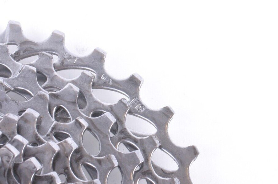 SRAM PG-1170 11 Speed Cassette 11-32 Tooth Silver Clean Low Miles Used Shape