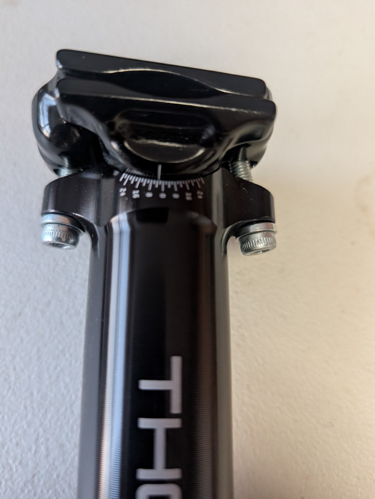 Thomson Elite Seatpost 30.9 x 330mm SP-E127 Black
