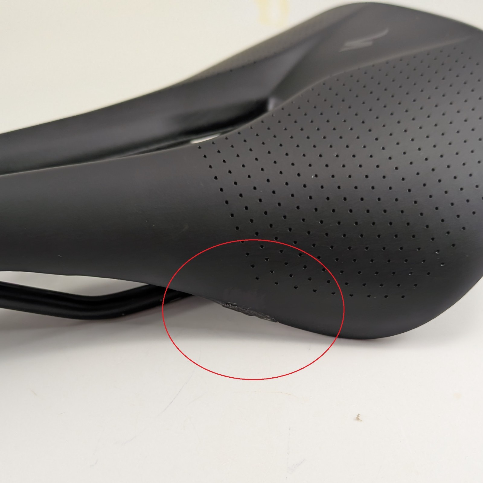 Specialized Body Geometry Short Nose Saddle/Seat ~ 155x240mm ~ 256g ~ Black