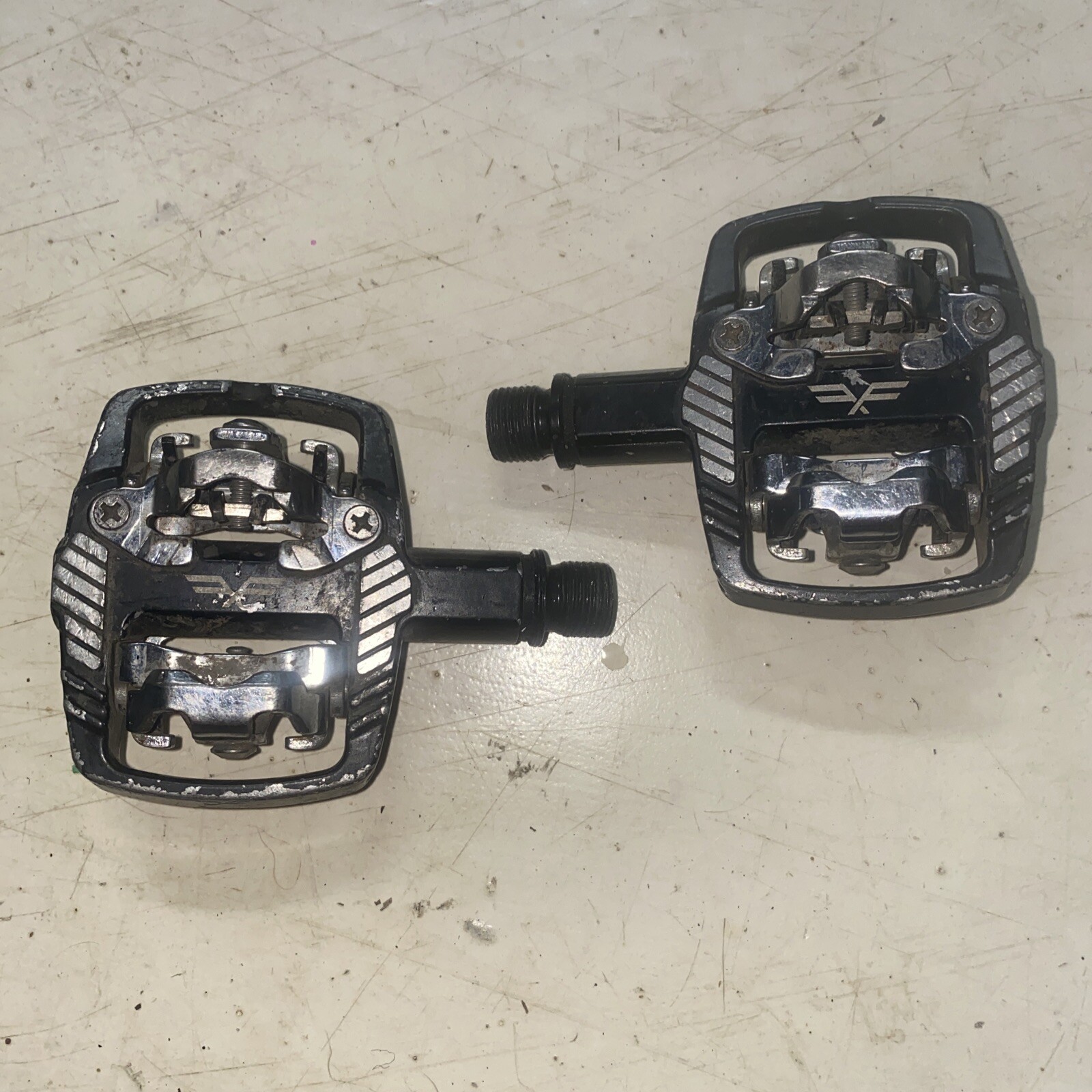 Shimano Compatible SPD Clipless Pedals Left + Right 9/16″ Road Mountain Bike MTB