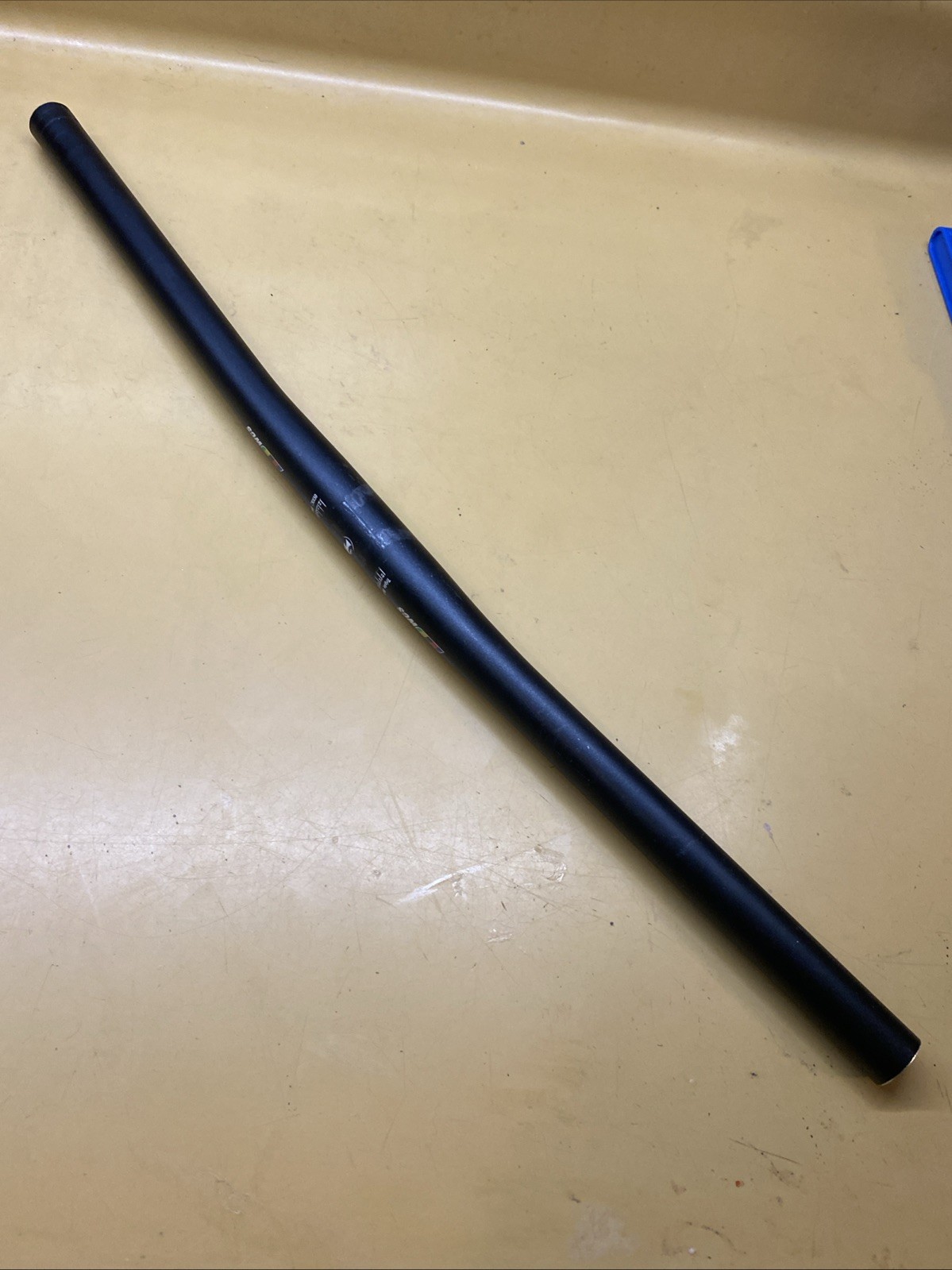 Black Ritchey WCS 570mm x 25.4mm Aluminum Flat Handlebar