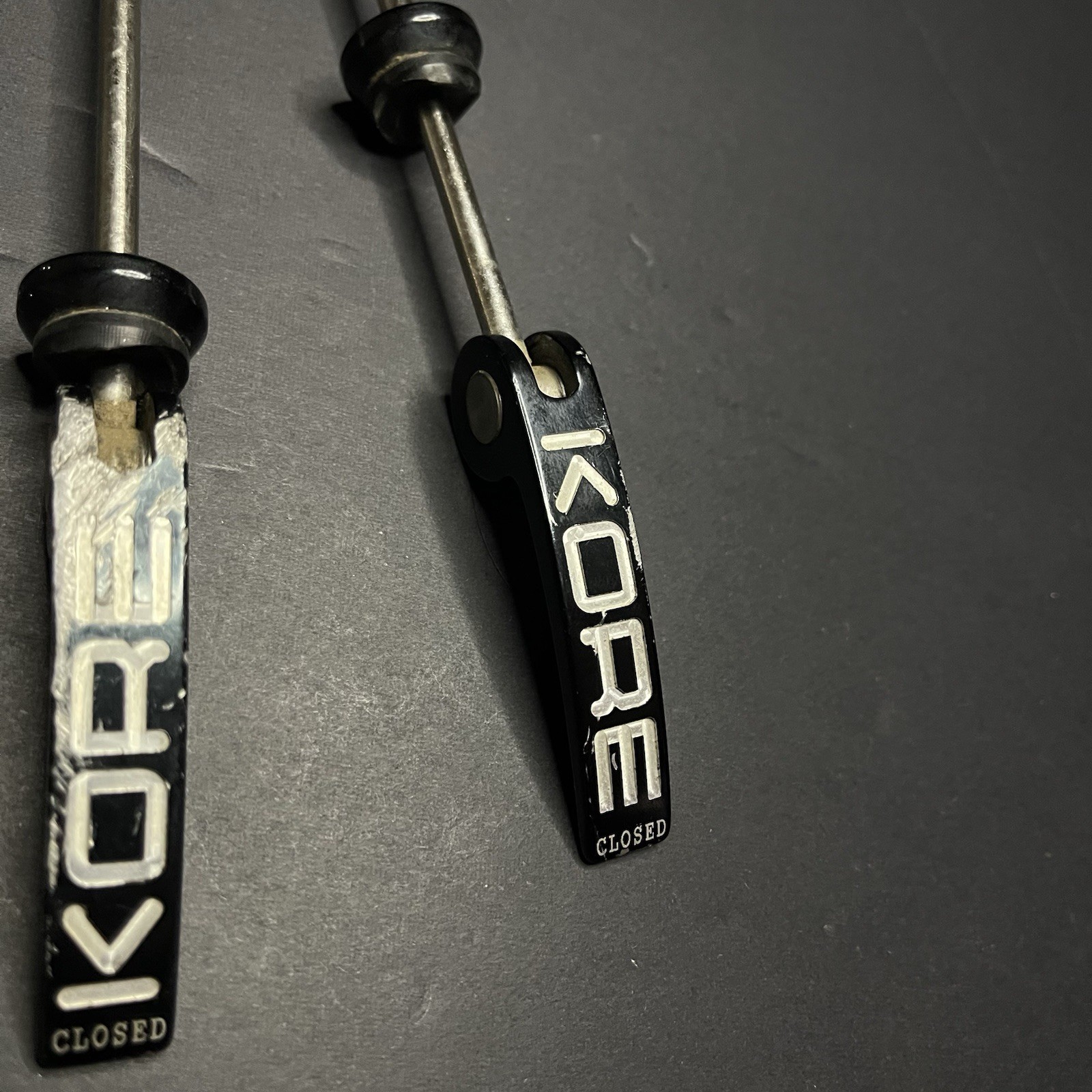Kore Front 100mm / 135mm Quick Release Skewer Set