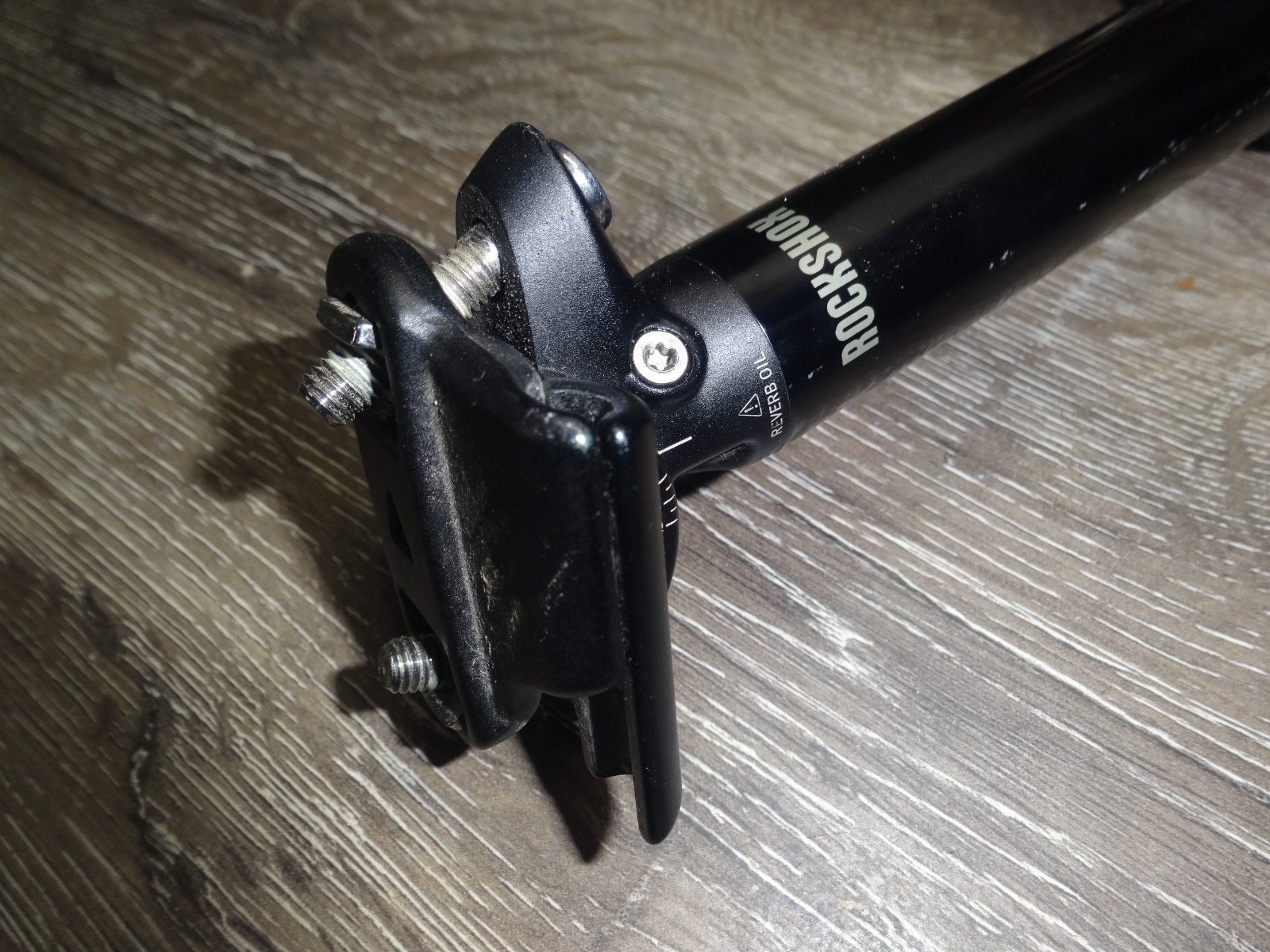 Broken Parts or Repair – Rockshox Reverb Dropper Bike Seat Post 31.6mm x 390mm