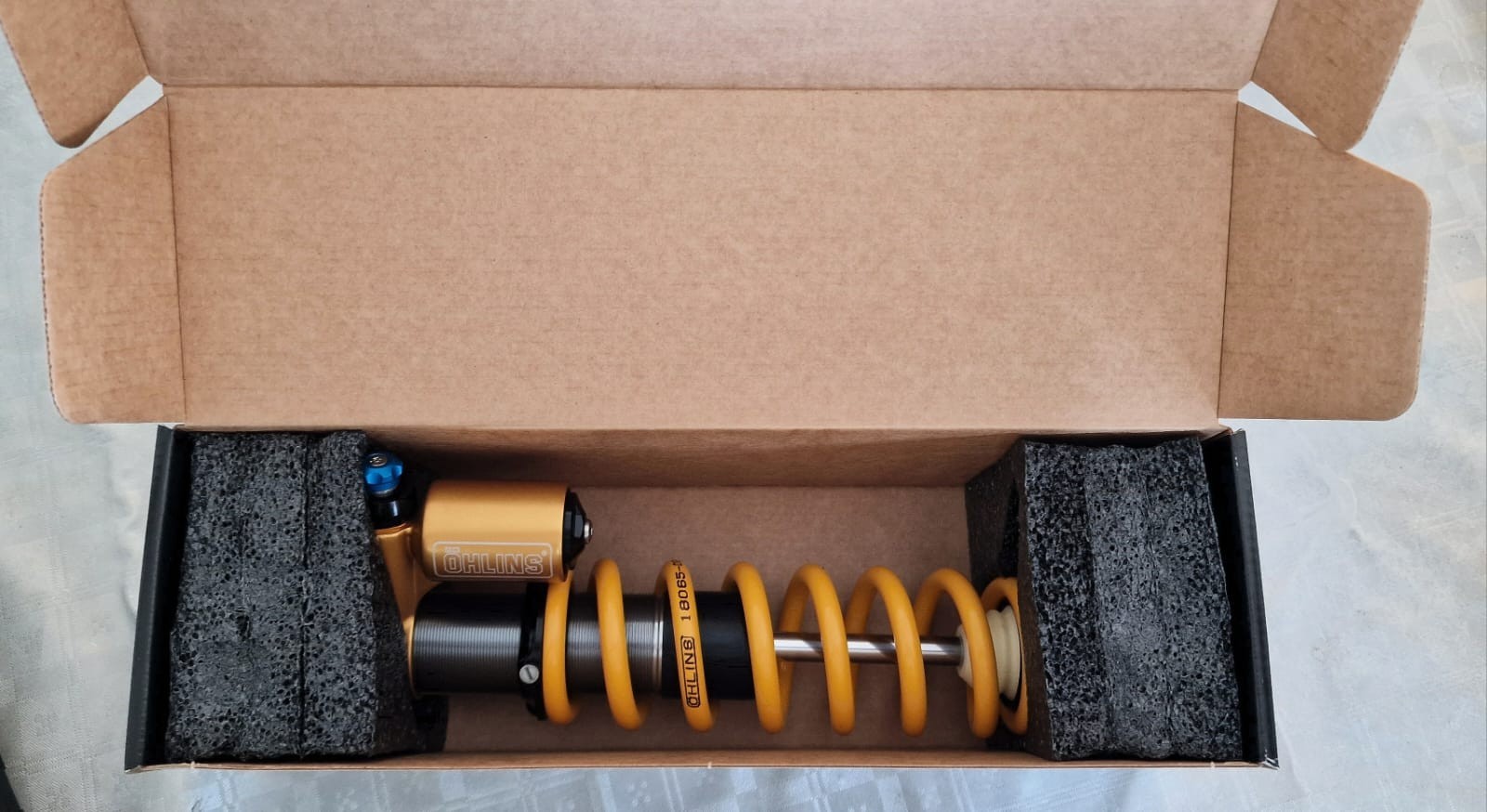 Ohlins TTX22M (267 x 89 mm) 10.5 x 3.5 inch Öhlins Measurement Drawing Attached