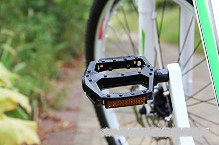 Multi-Color Aluminum Flat Platform Pedals for Road & Mountain Bikes – 9/16″