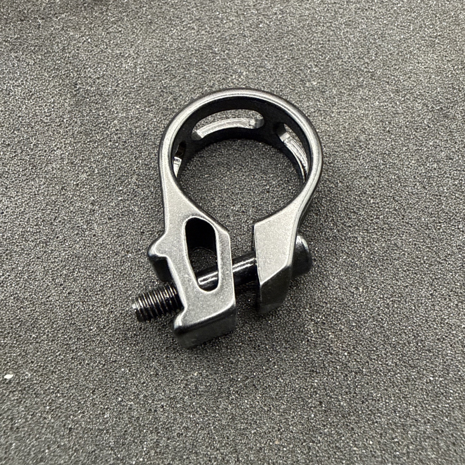 Sram Bar Clamp For Shifter 22.2 With Bolt For Mtb Discrete Black (NW)