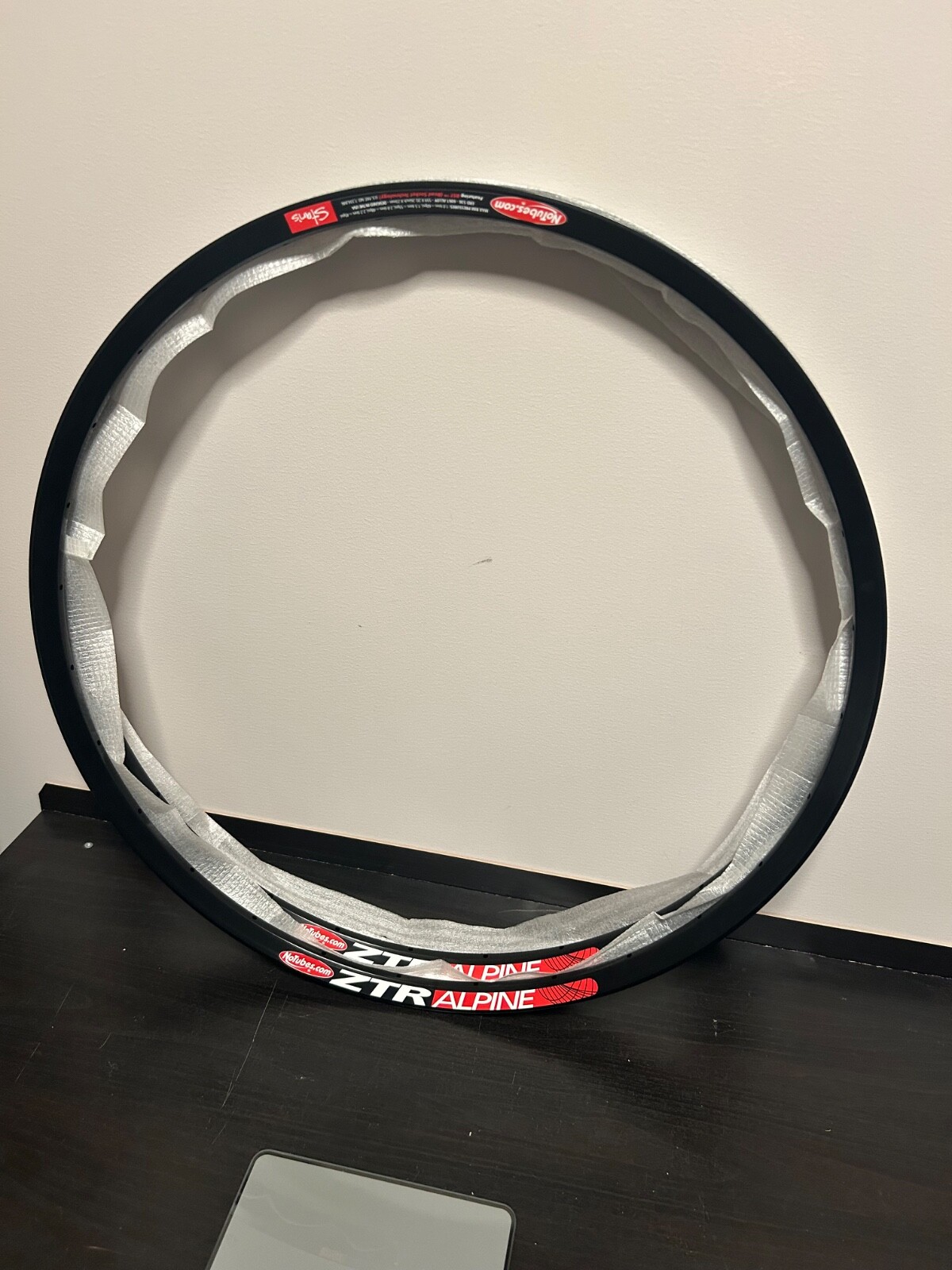 NEW Rim 26″ Stan’s NoTubes ZTR Alpine Hollow Chamber Disc 28H NEW