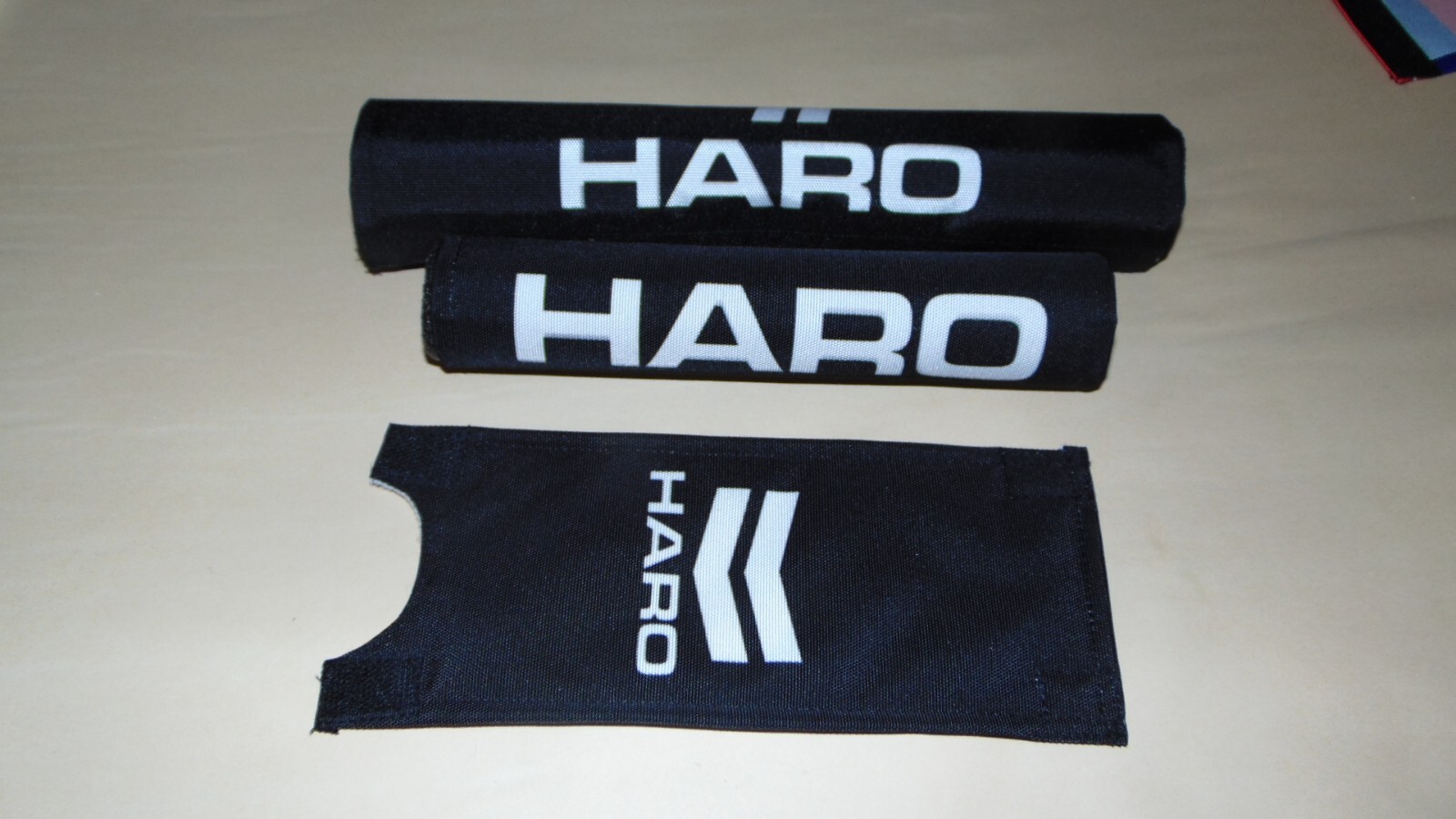 HARO BMX BIKE BLACK WHITE PADSTEM HANDLEBAR TOP TUBE PADS VINTAGE OLD SCHOOL 80s