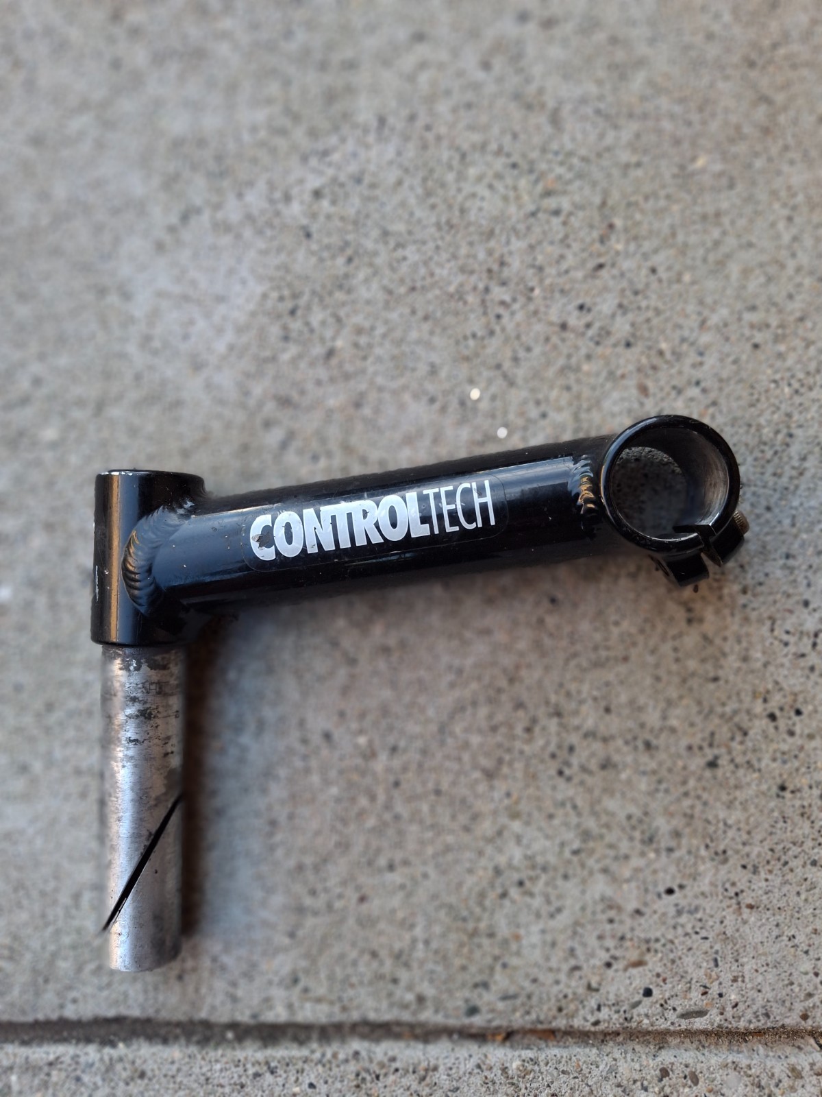 Control Tech Stem 1″ in Threaded Quill 135 mm Reach Black 25.mm Aluminum
