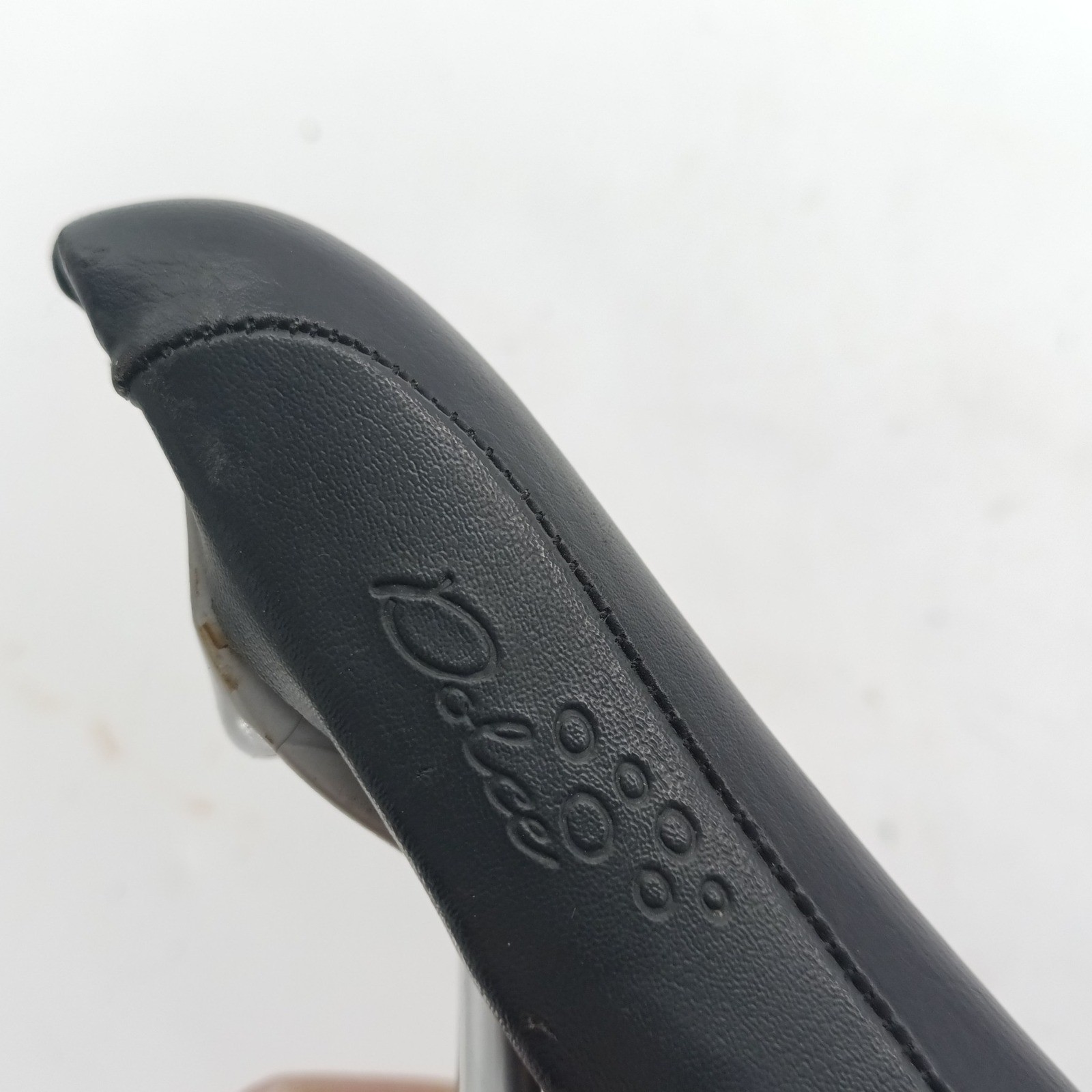 Specialized Dolce Body Geometry Bicycle Saddle Black Road Bike Seat a10
