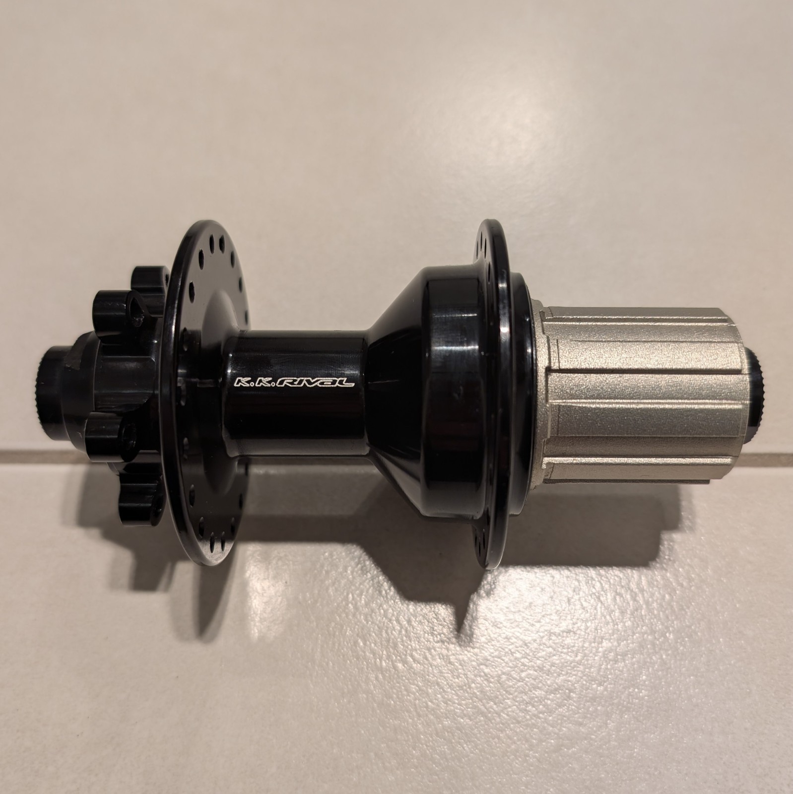 KK Rival HG Freehub 10x135mm OLD 8/9/10 Speed 40H 6-Bolt Disc Sealed Bearings