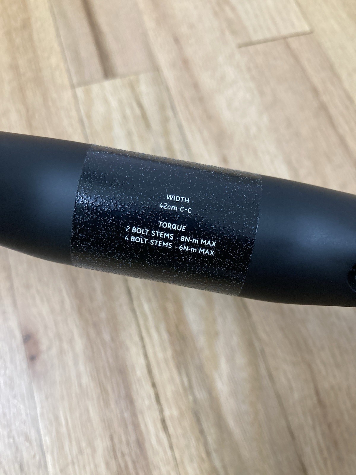 Zipp SL Speed aero carbon road handlebar 42 cm c-c internal routing matte black