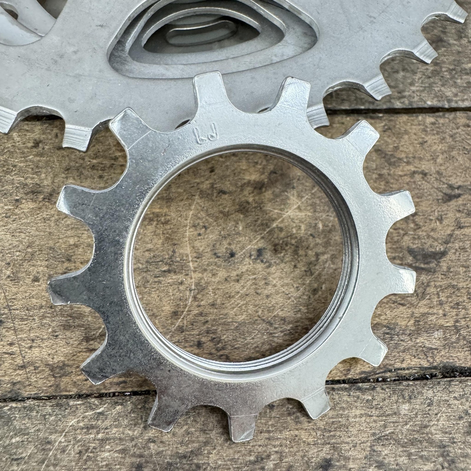Vintage Shimano 600 UNIGLIDE Cassette NOS 6 Speed 13-32T 32 CS-6400 Tour MTB 6s